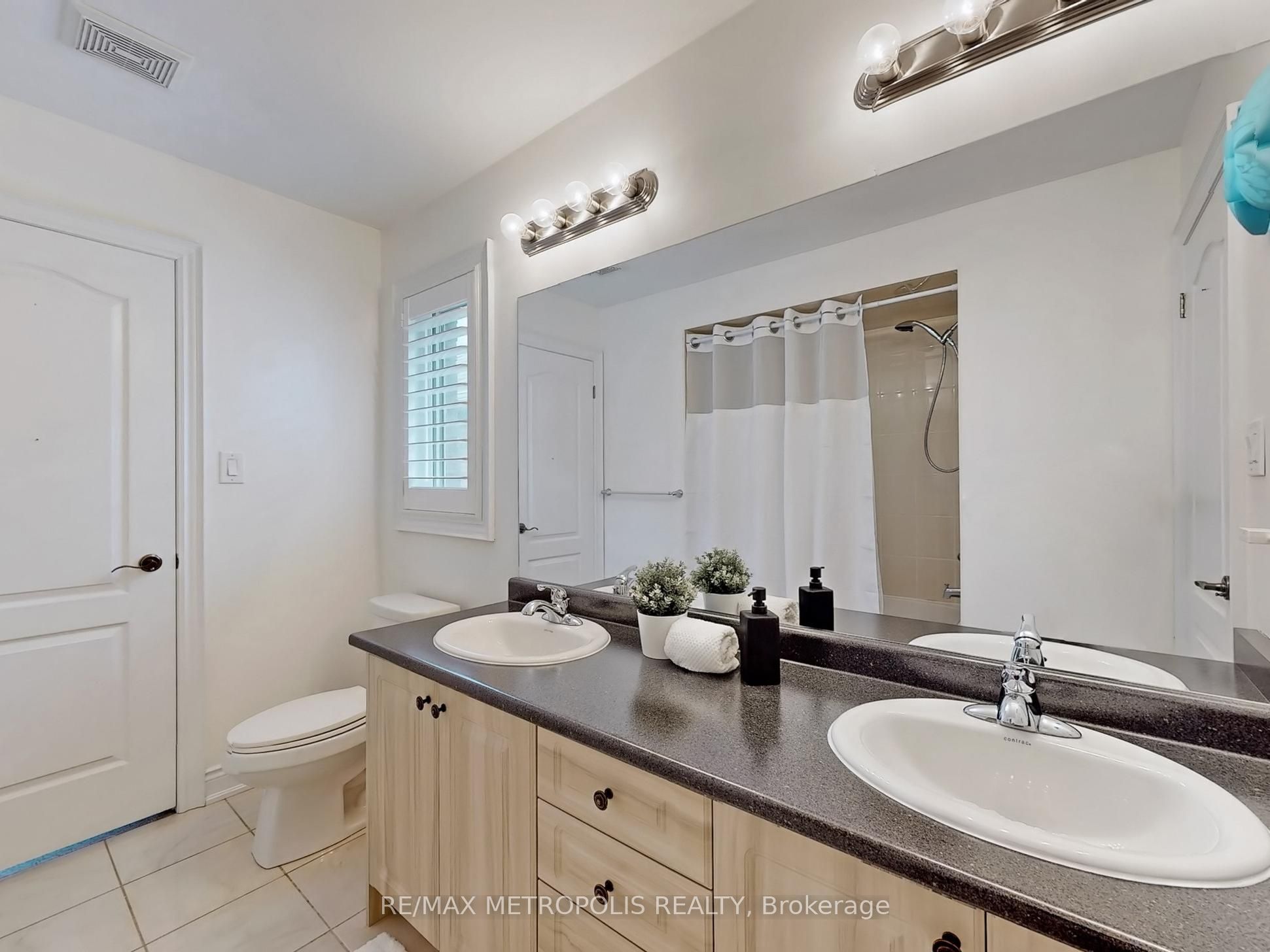 124 Milby Crescent Property Photo 17