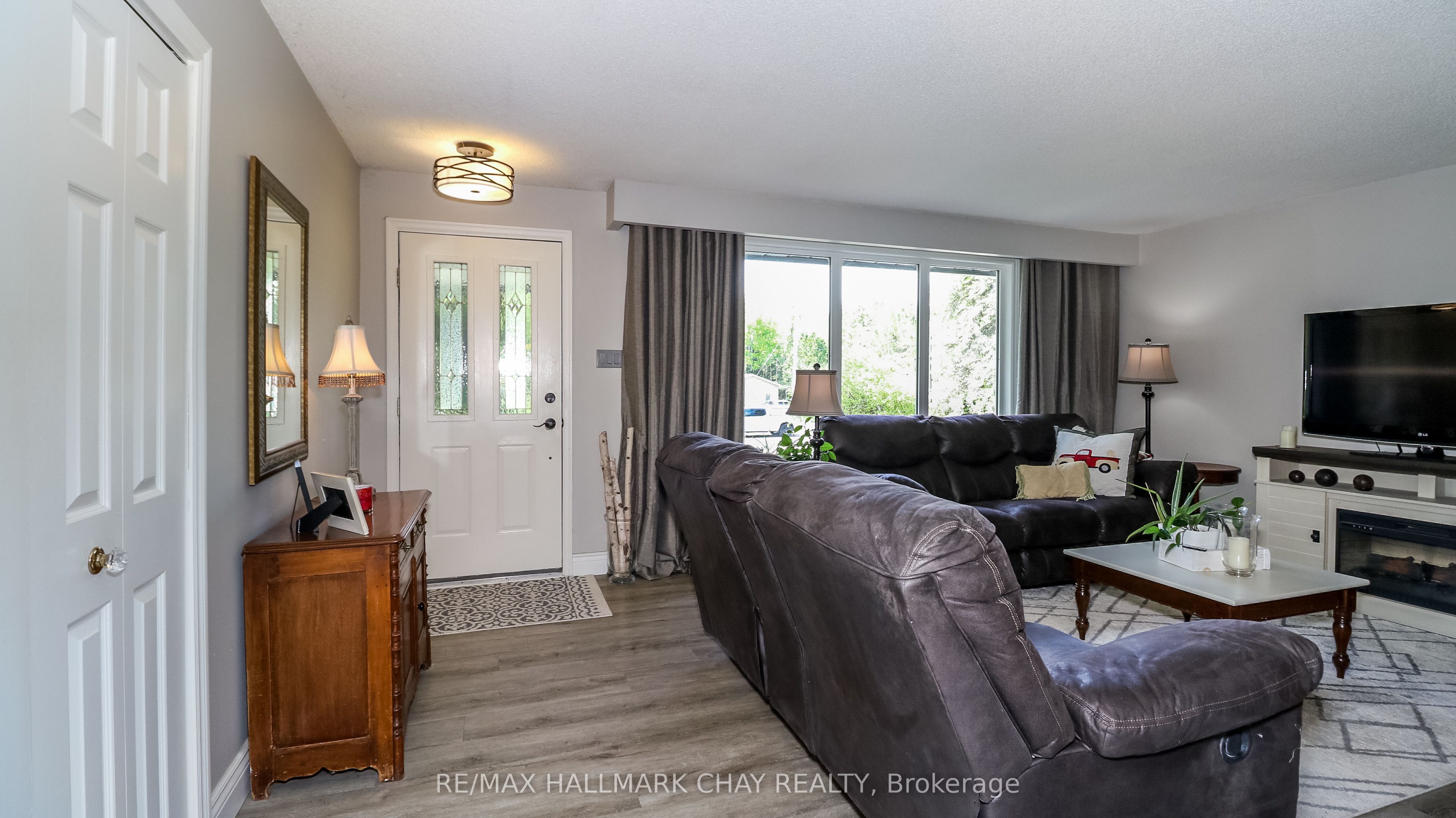 5142 30 Side Road Property Photo 14