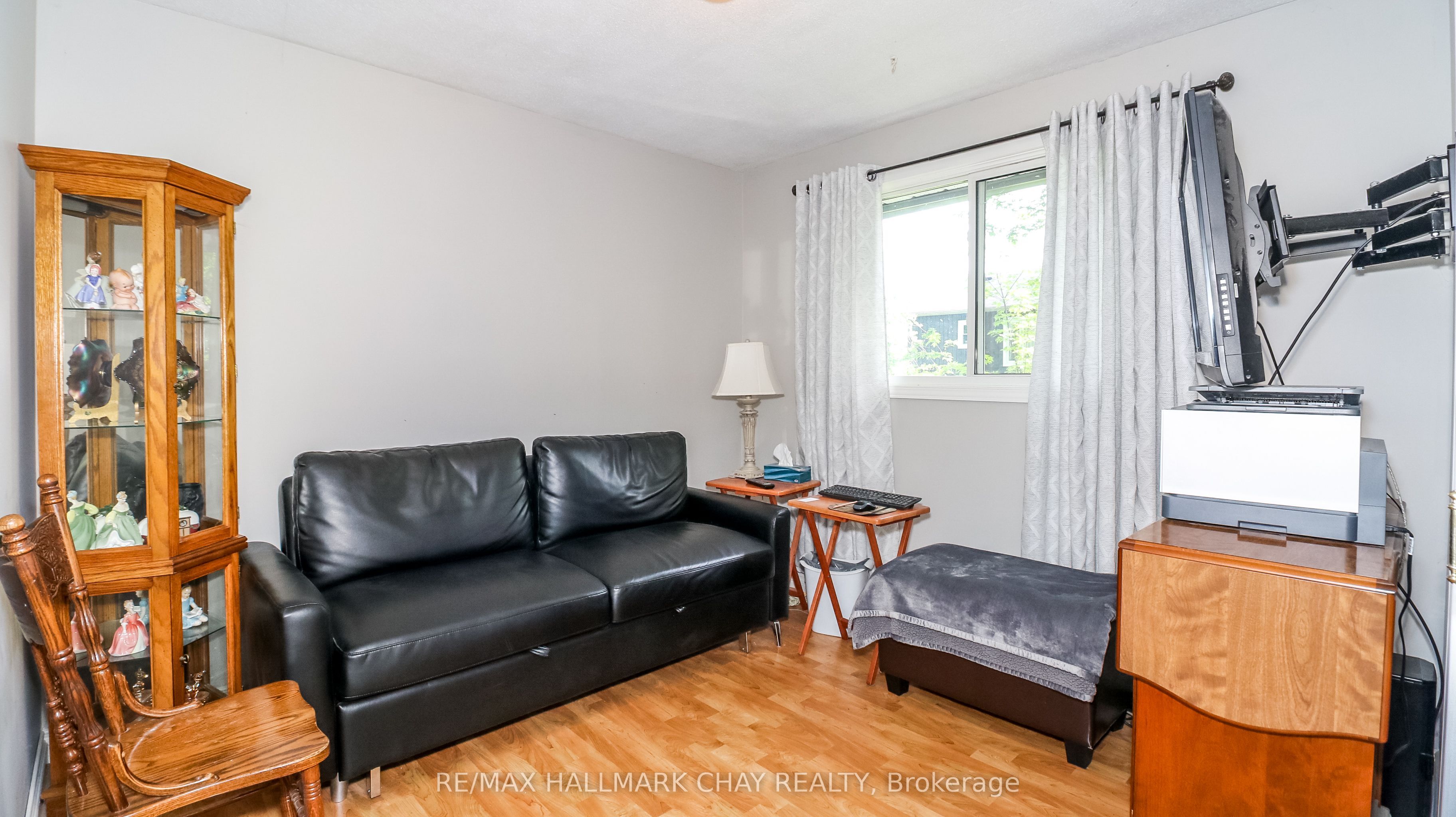5142 30 Side Road Property Photo 24