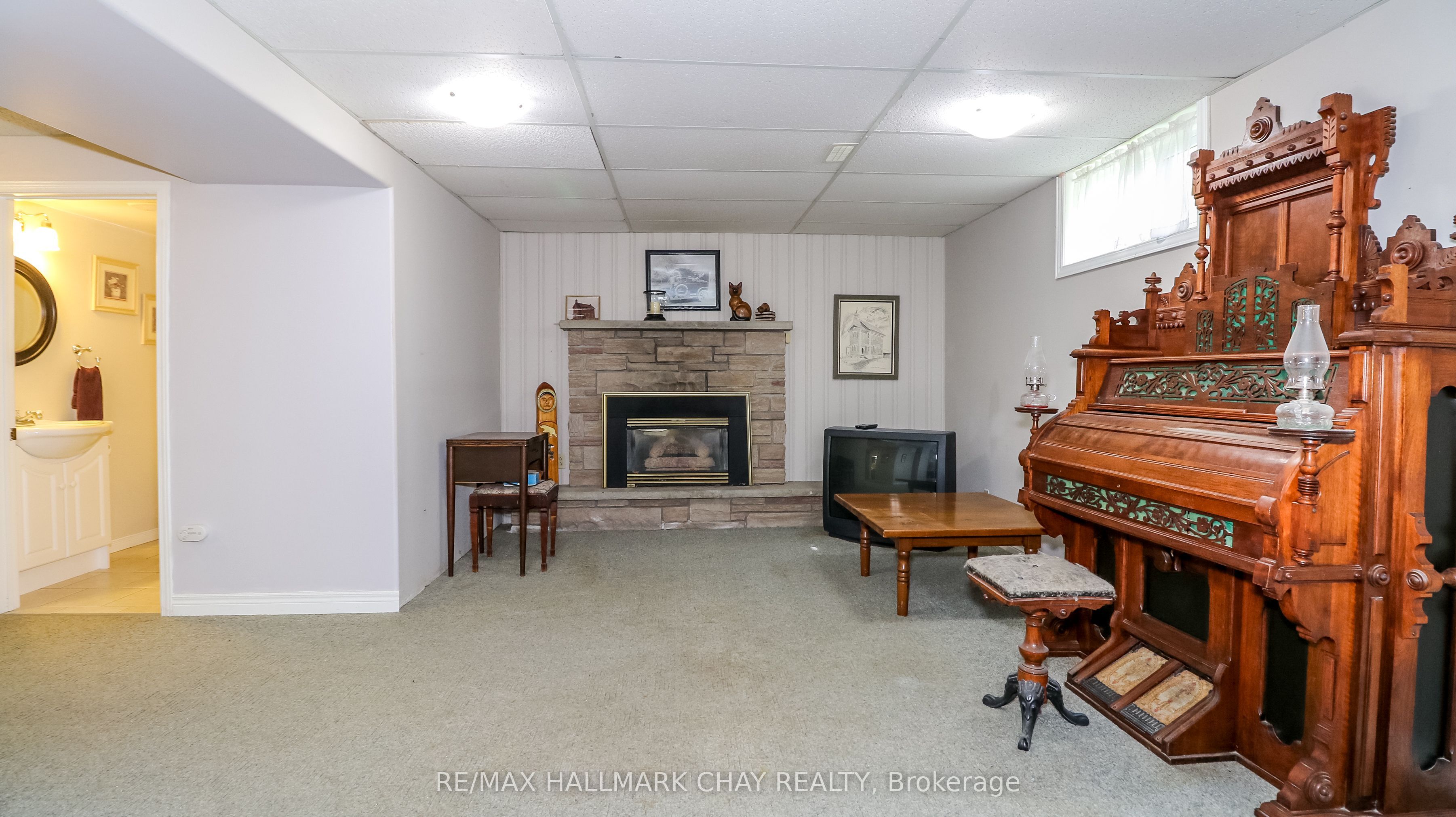 5142 30 Side Road Property Photo 25