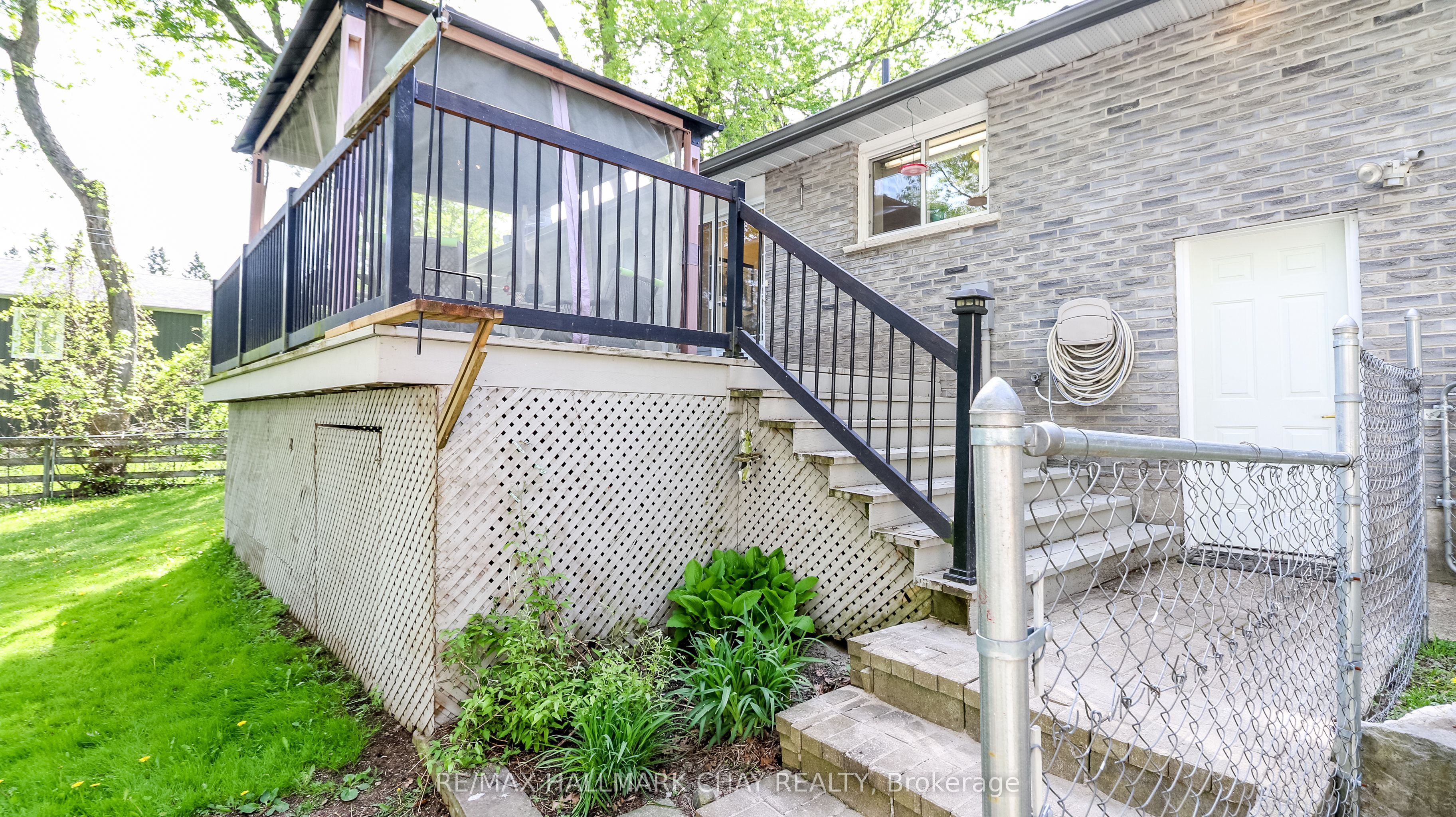5142 30 Side Road Property Photo 37