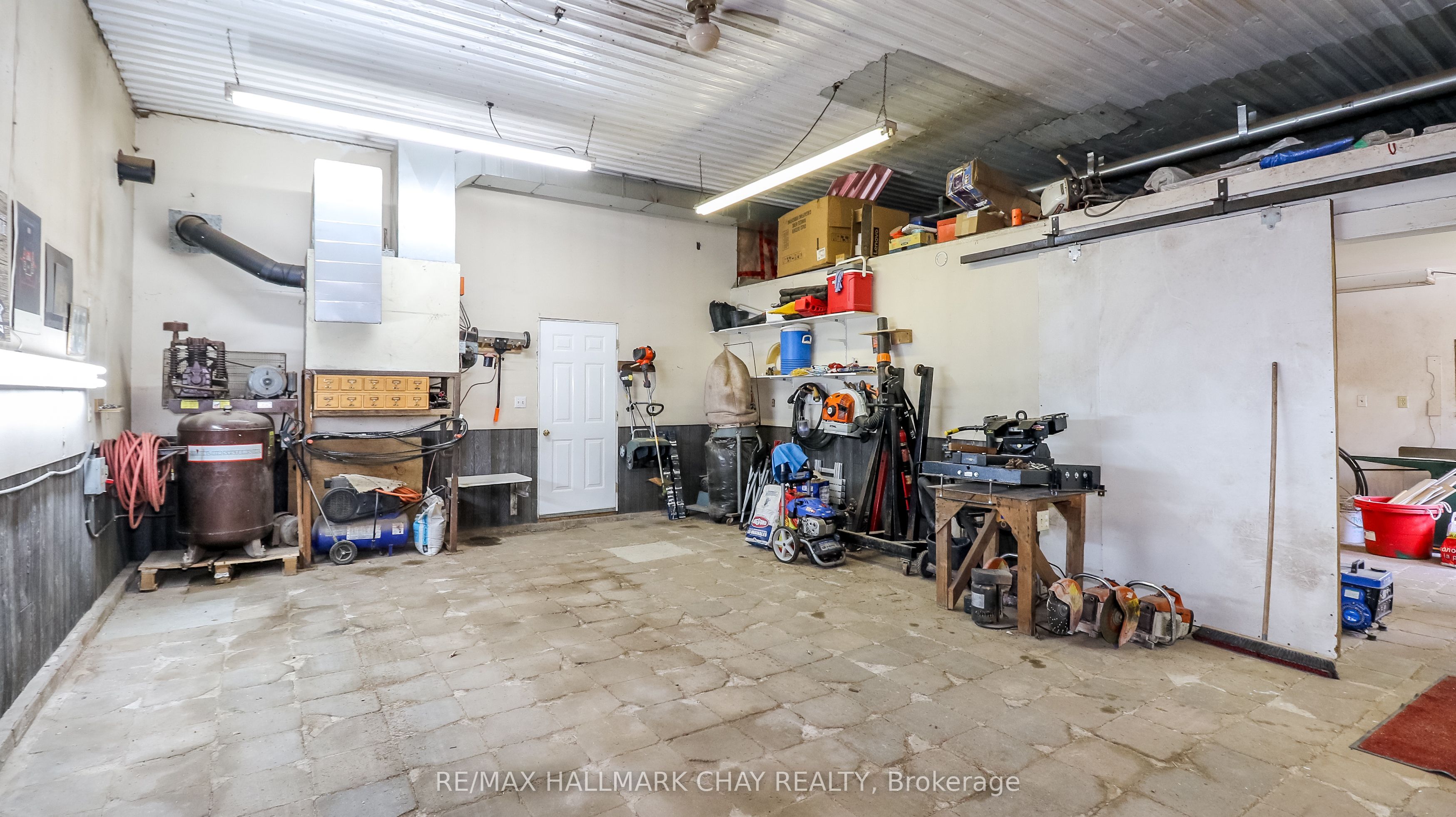 5142 30 Side Road Property Photo 44