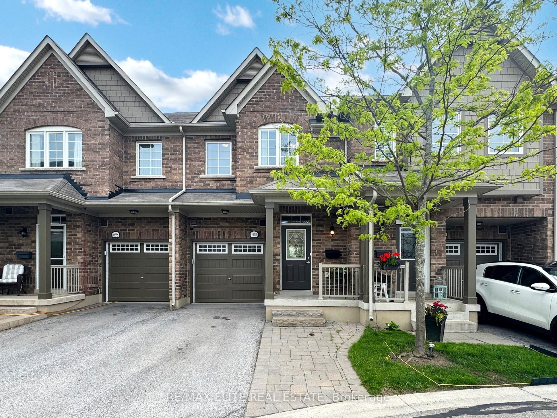700 Wendy Culbert Cres Property Photo 1