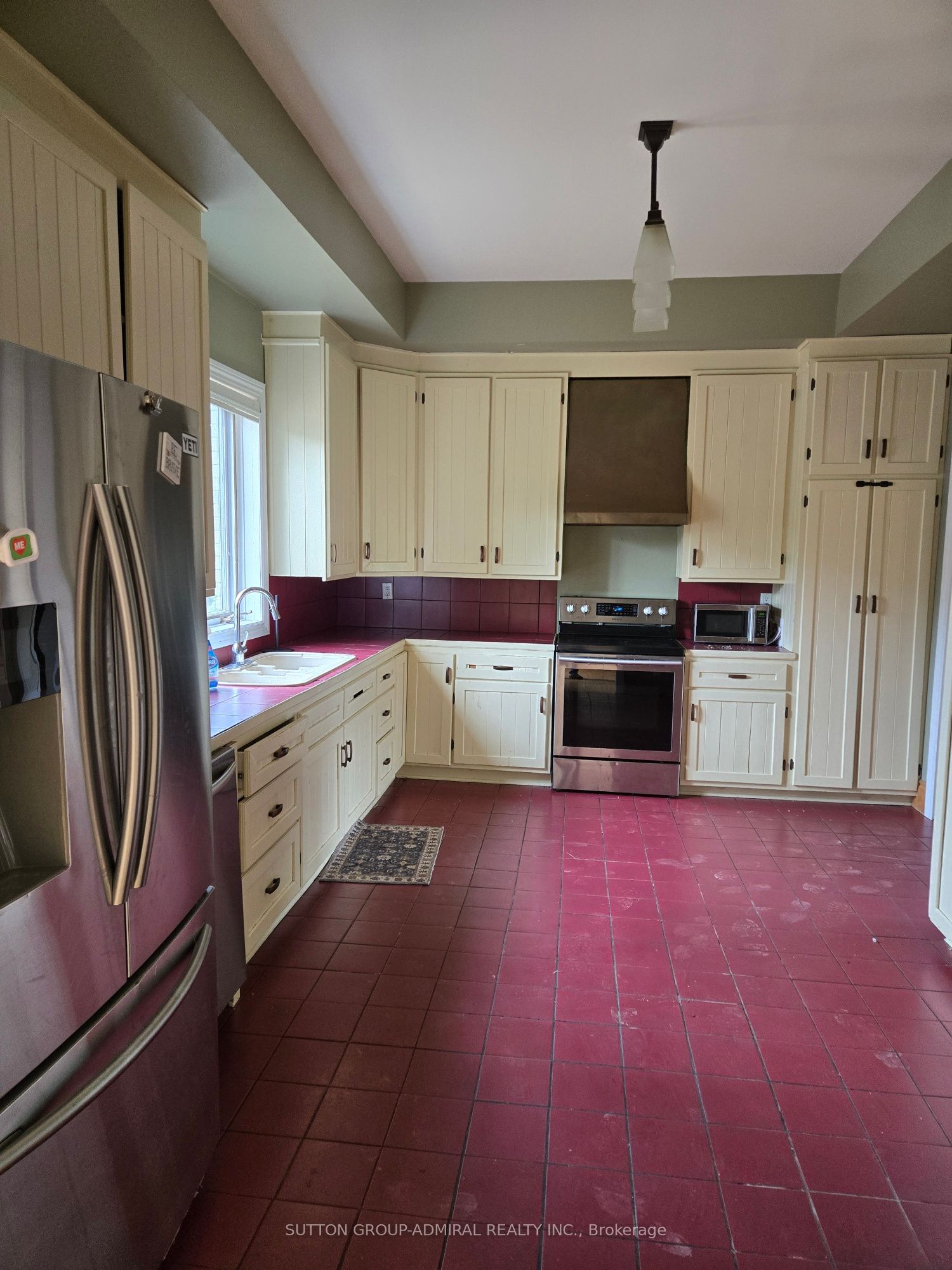 4212 Vivian Road Property Photo 4