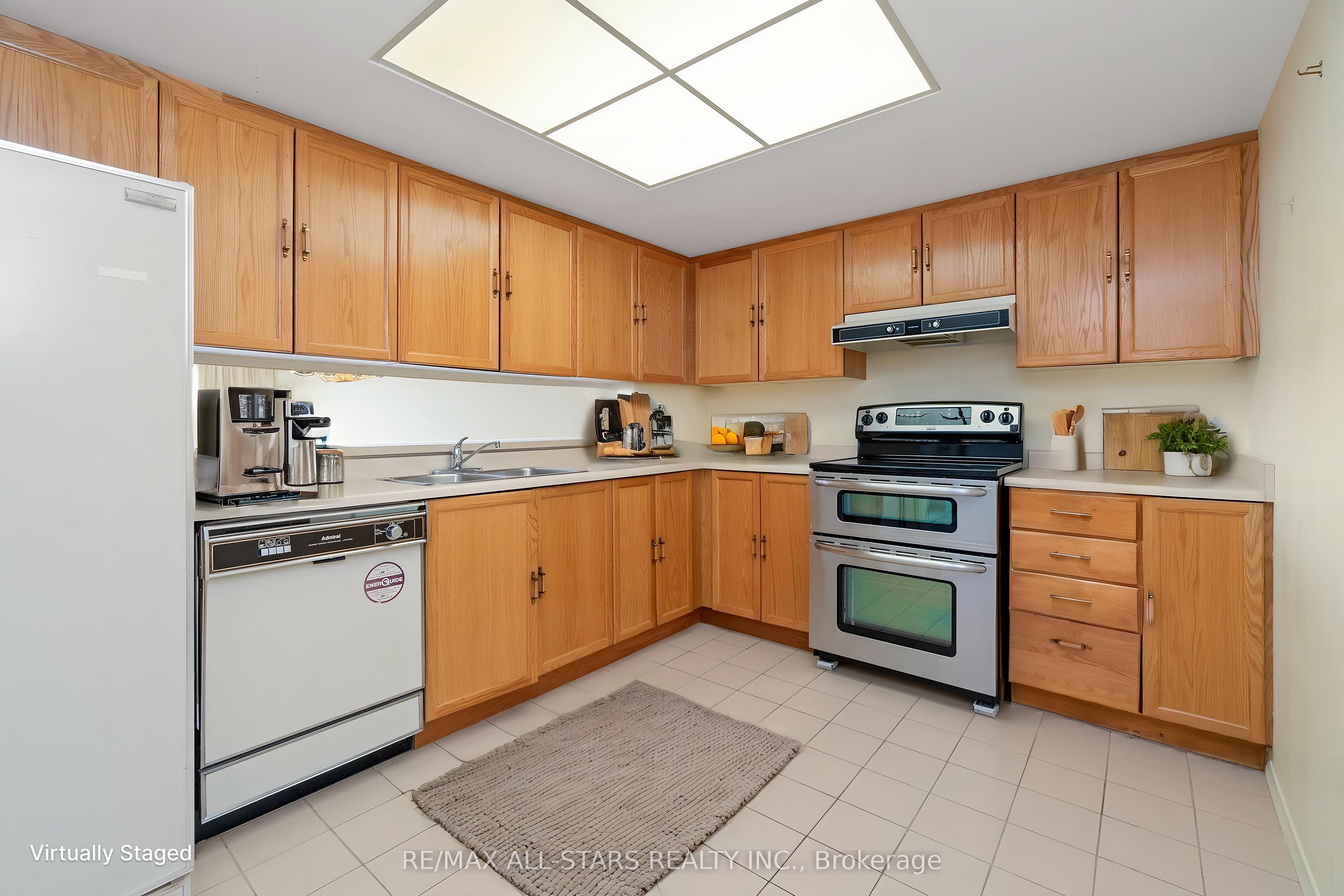 2 Raymerville Drive 718 Property Photo 4
