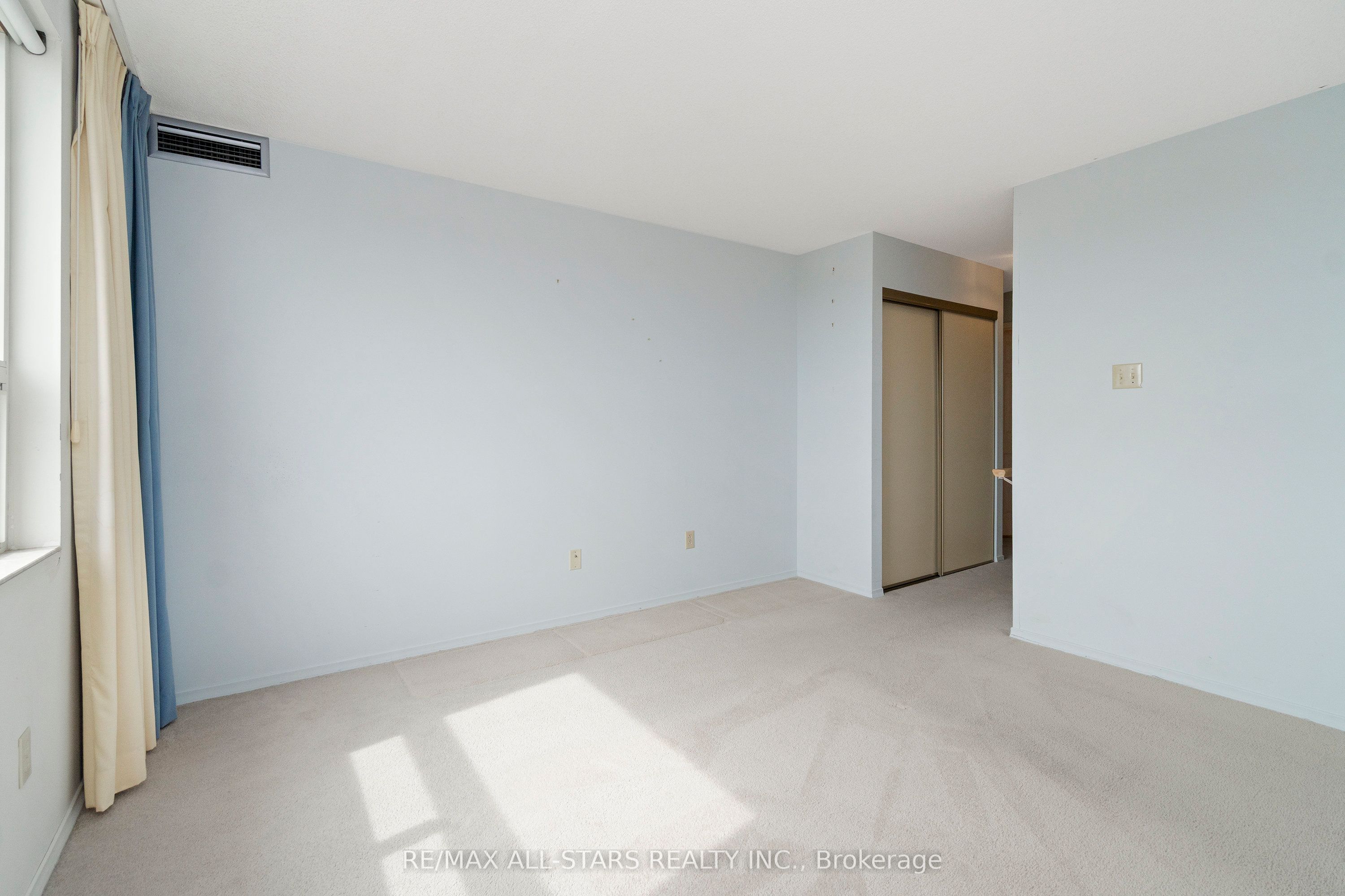2 Raymerville Drive 718 Property Photo 22