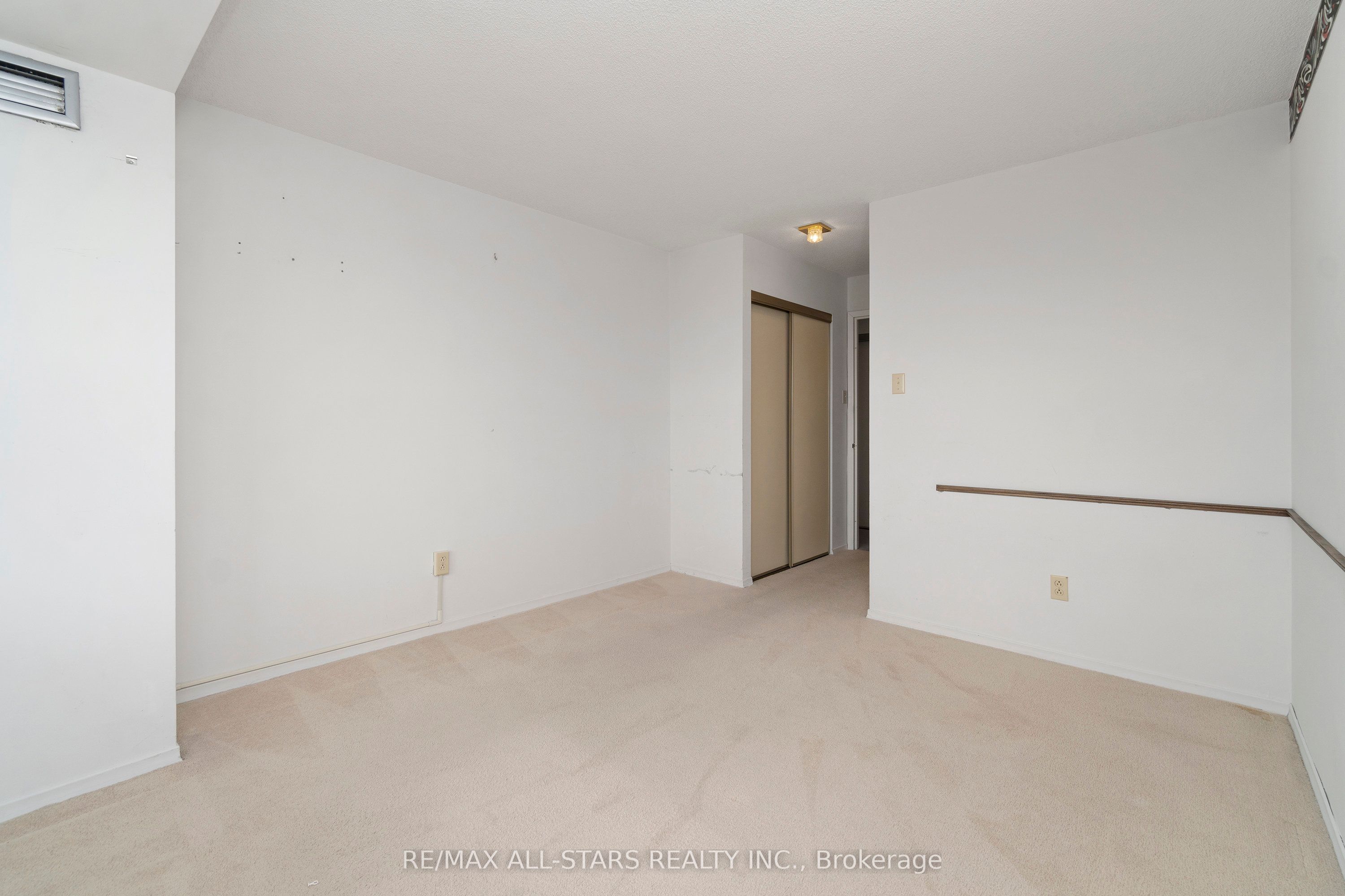 2 Raymerville Drive 718 Property Photo 31