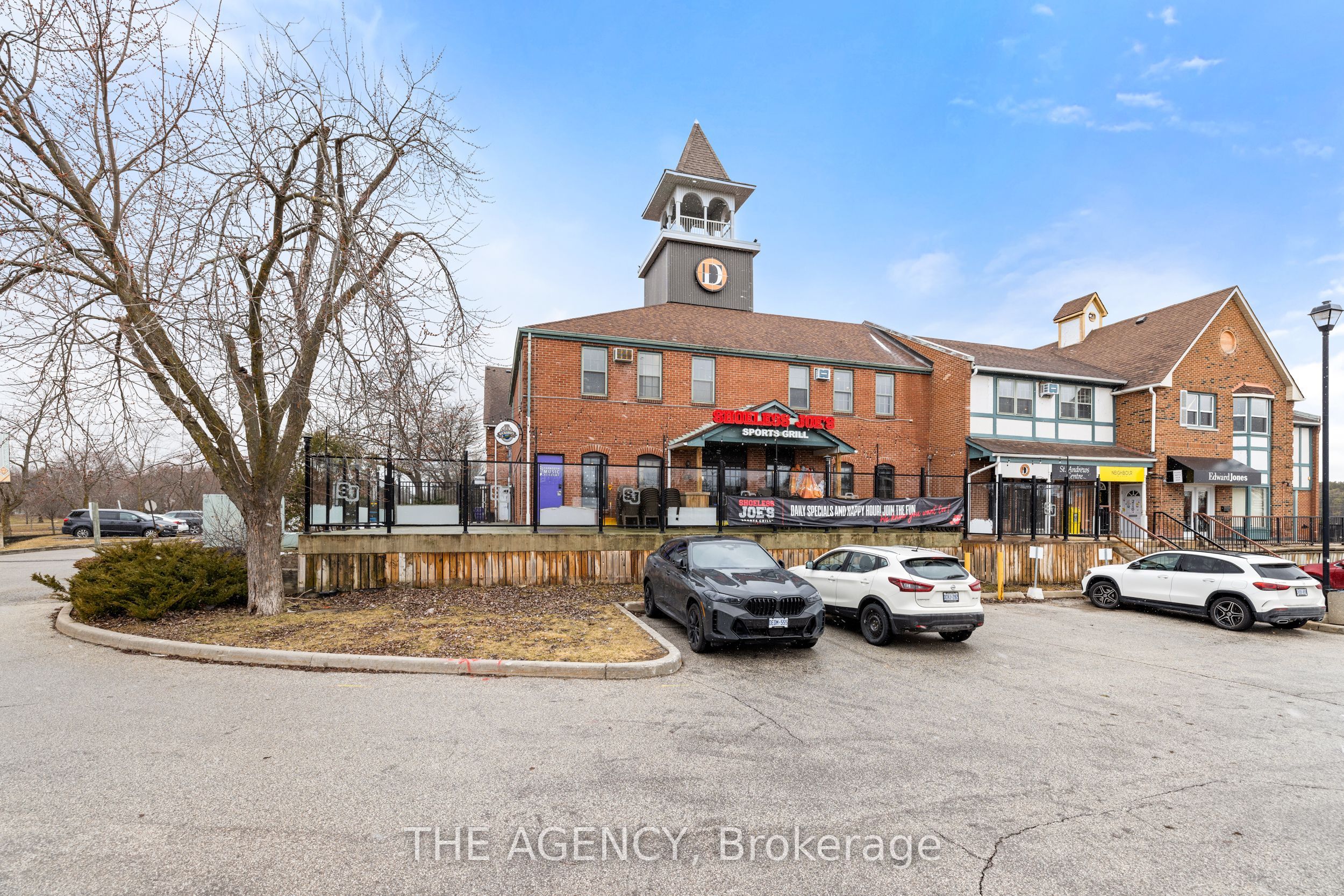 2 Orchard Heights Blvd Property Photo 4