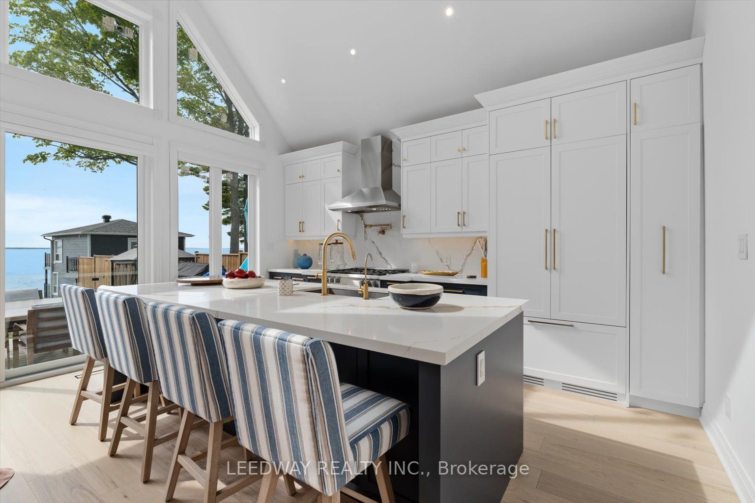 24410 Thorah Park Boulevard Property Photo 14