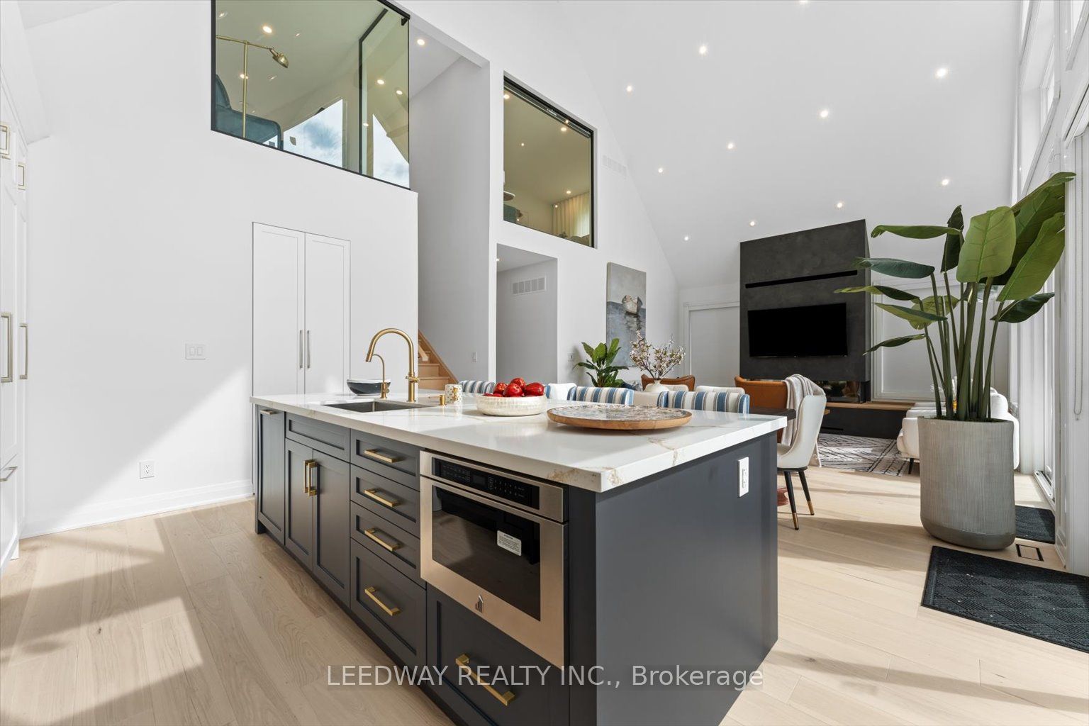 24410 Thorah Park Boulevard Property Photo 17