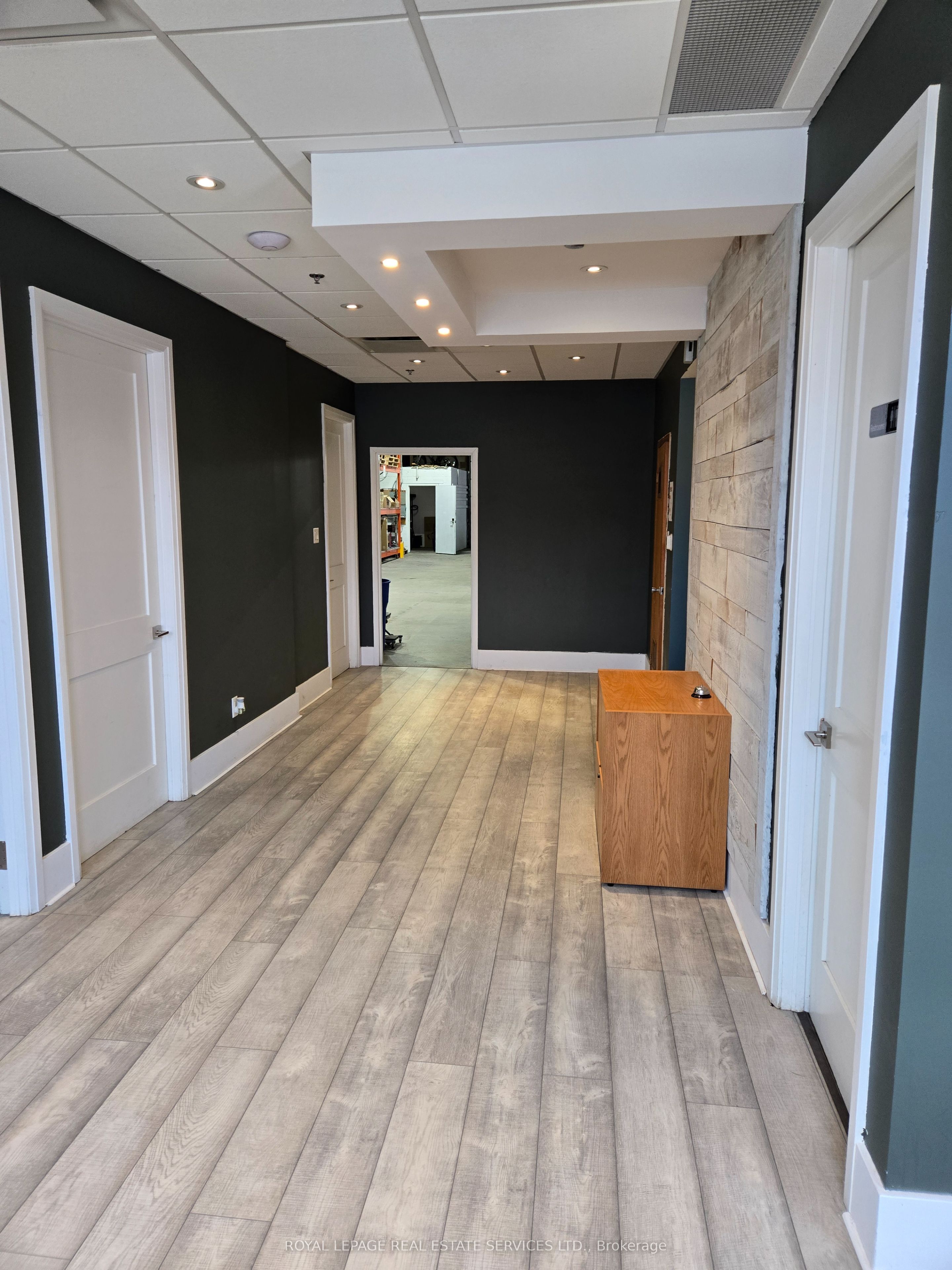 8201 Keele St Property Photo 10