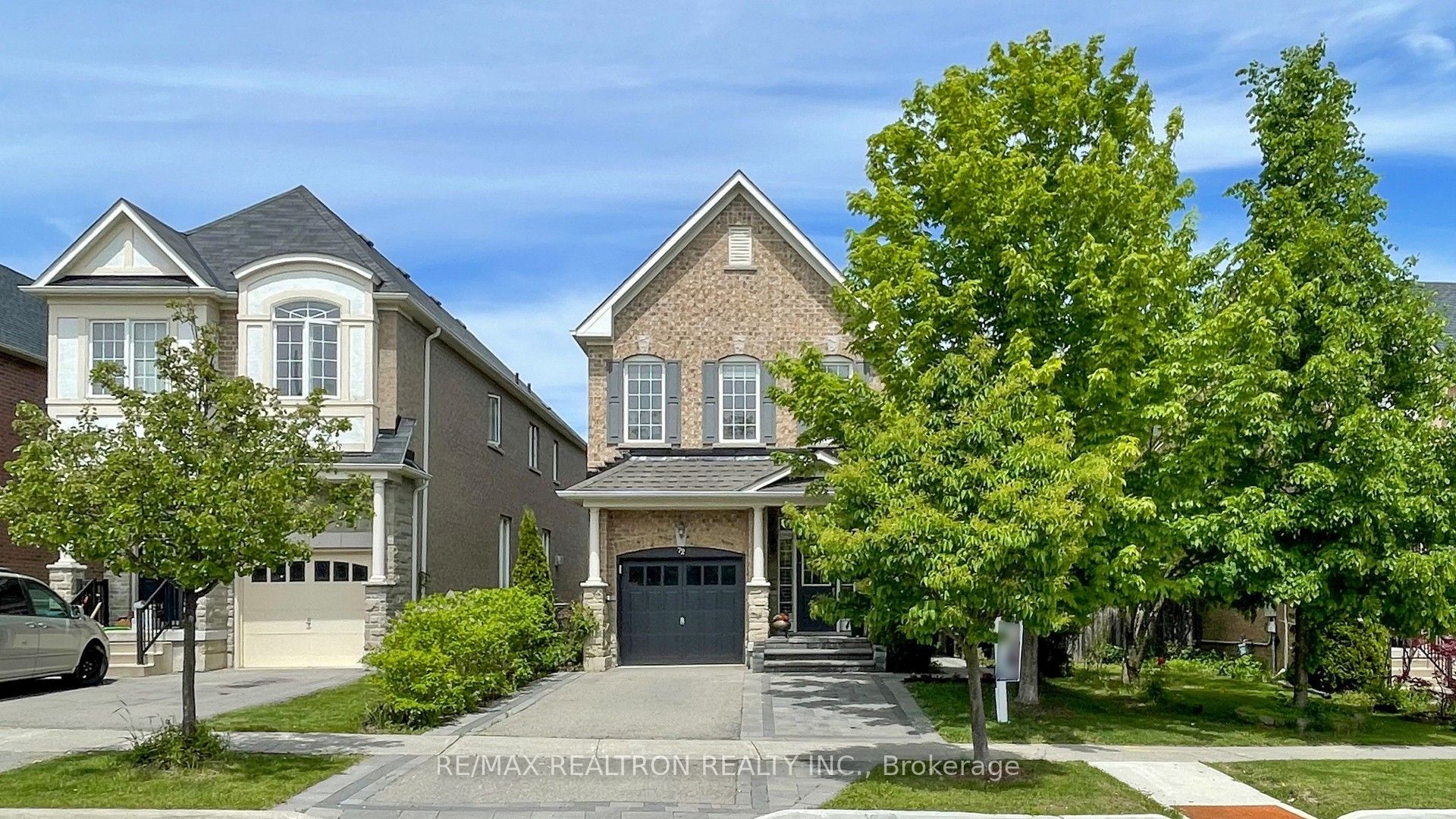 72 Sir Sanford Fleming Way Property Photo 1