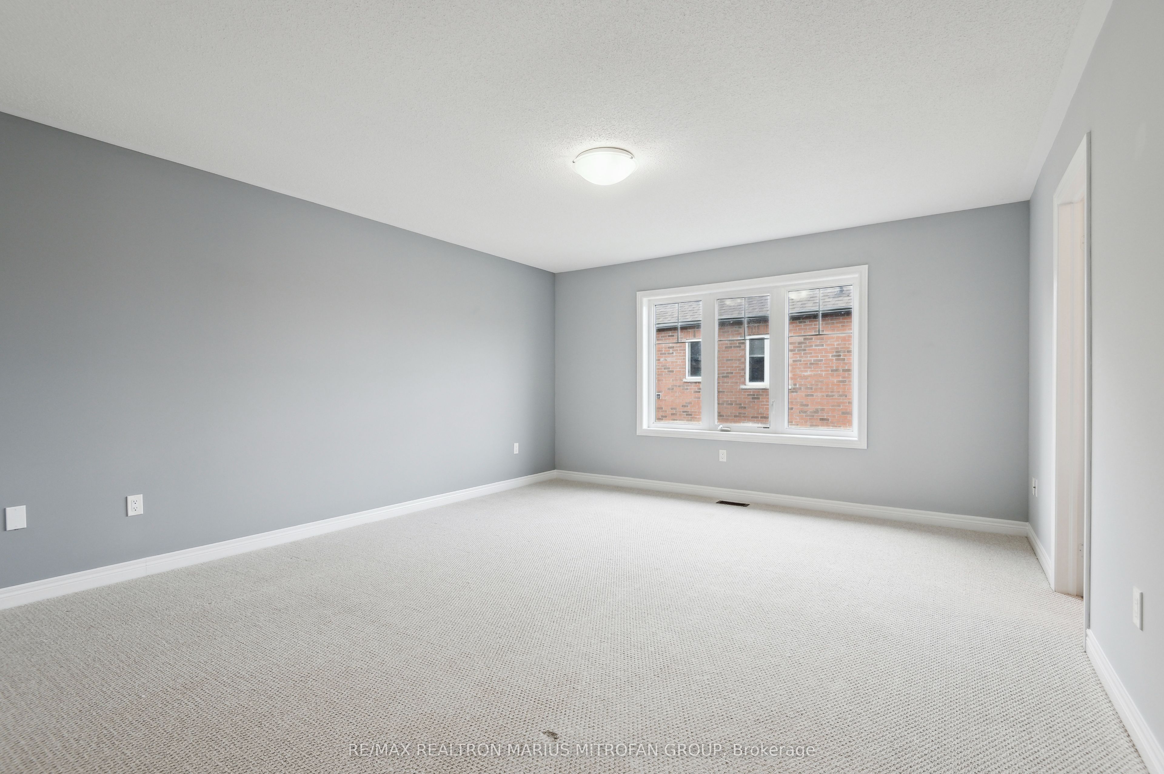 227 Inverness Way Property Photo 30