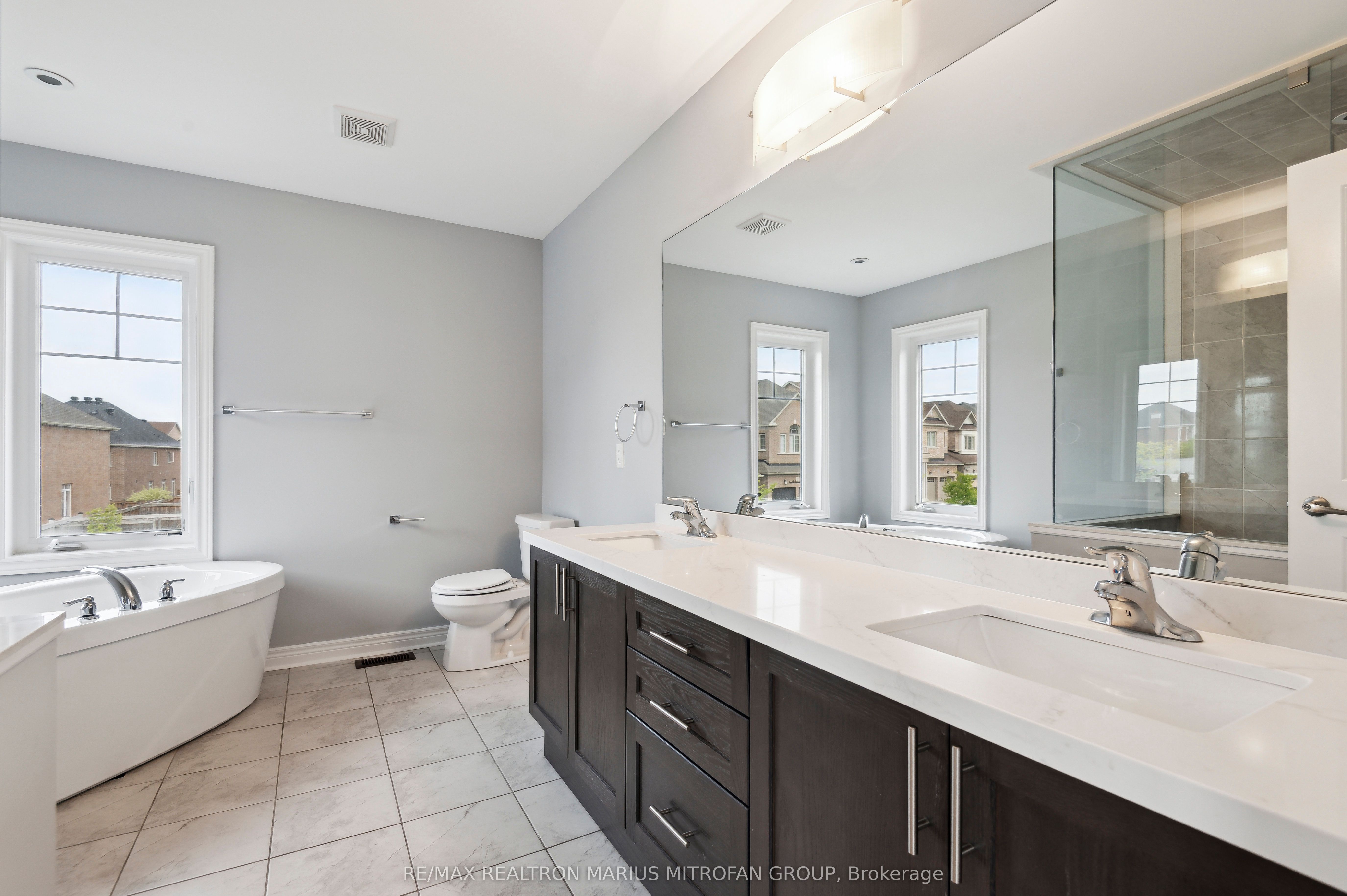 227 Inverness Way Property Photo 34