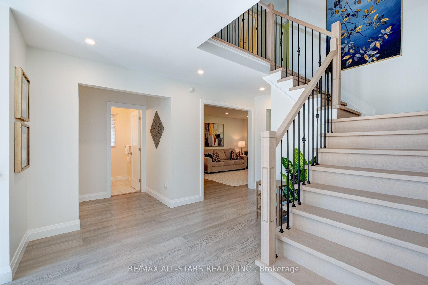 67 Autumn Way Property Photo 5