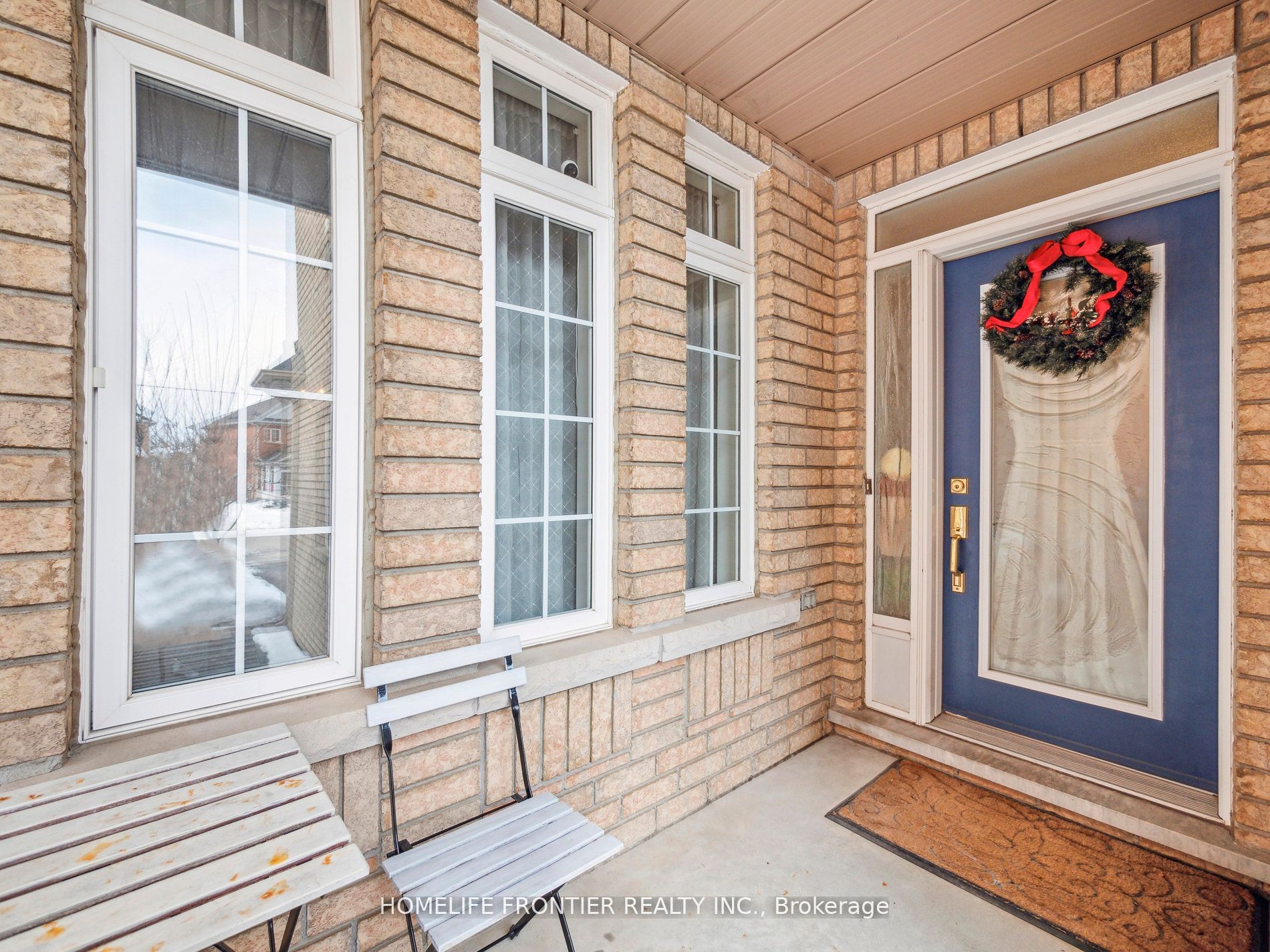 190 Forestwood Street Property Photo 3