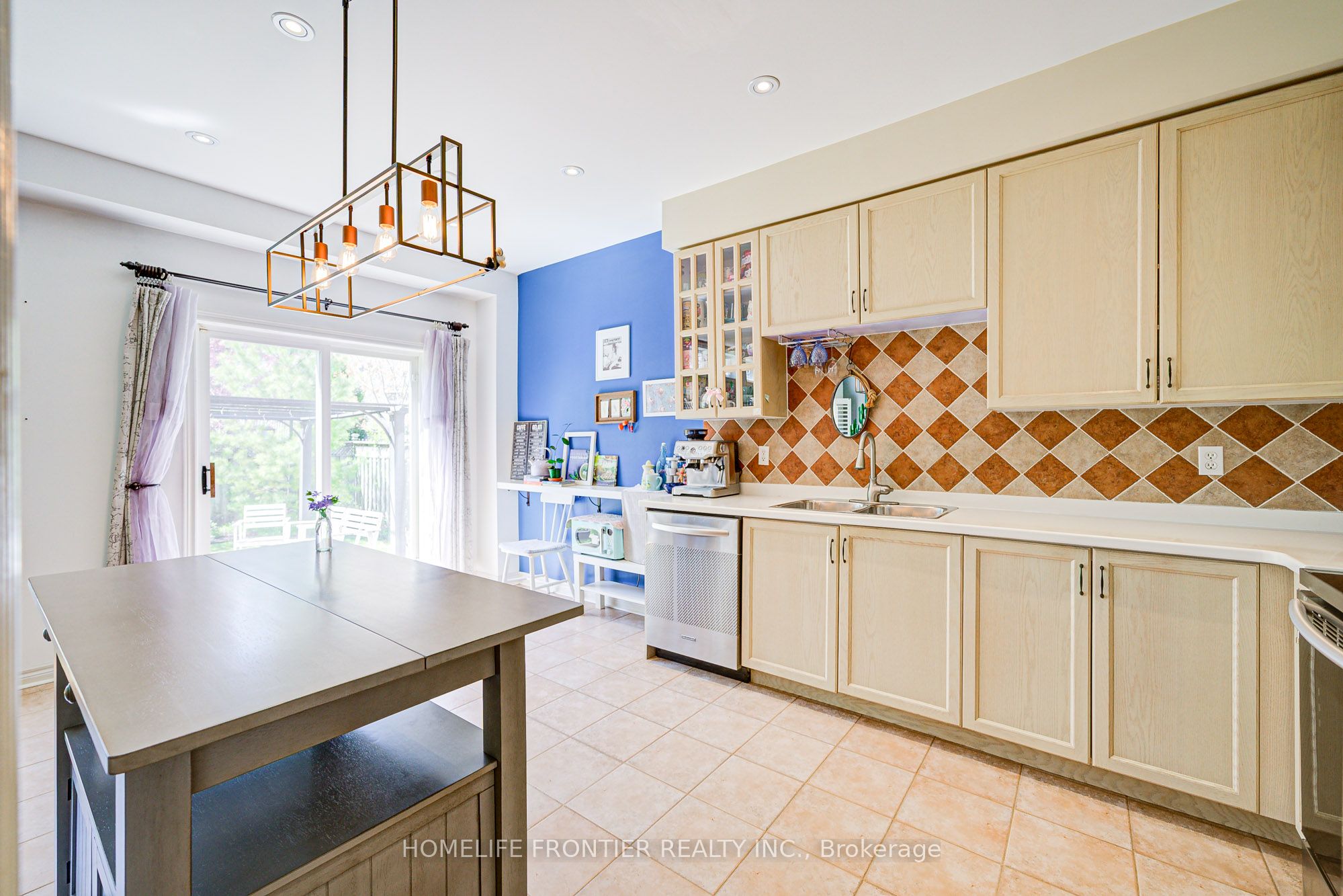 190 Forestwood Street Property Photo 13
