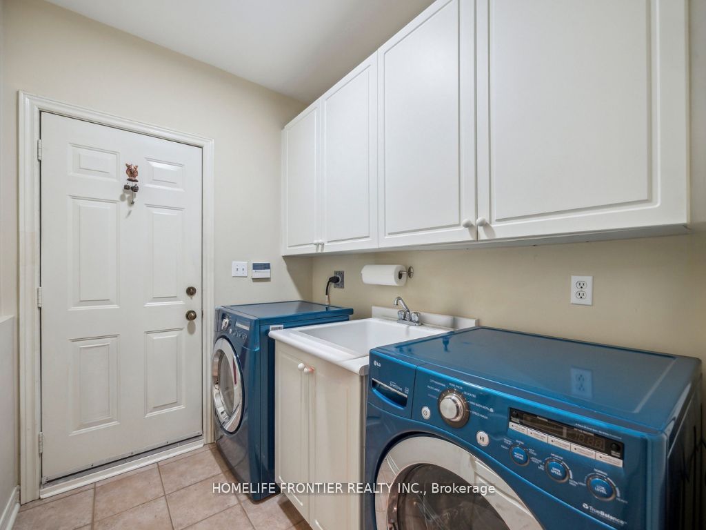190 Forestwood Street Property Photo 21