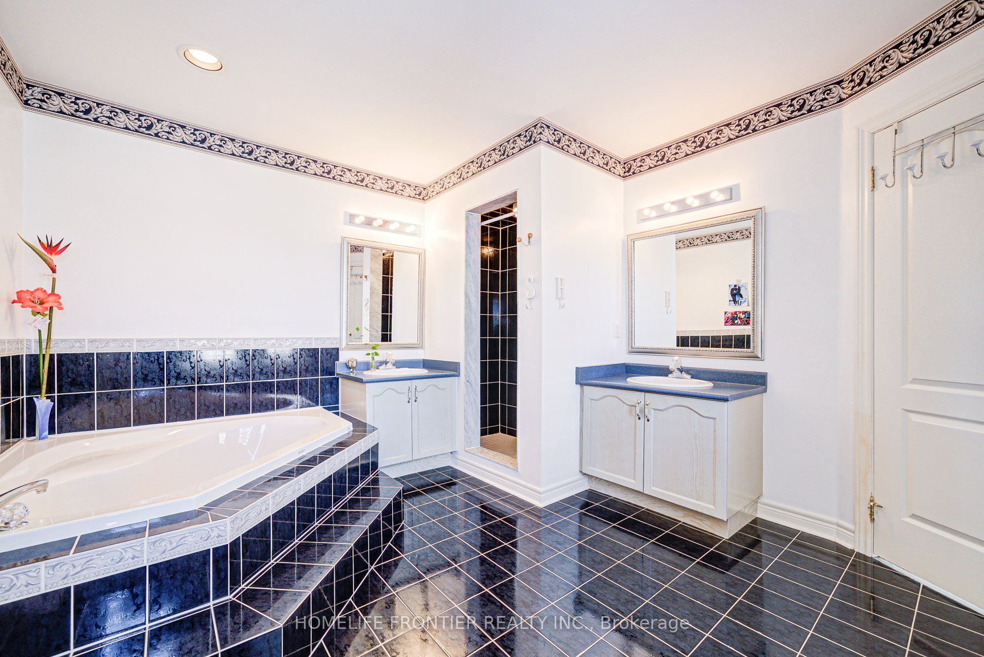 190 Forestwood Street Property Photo 29