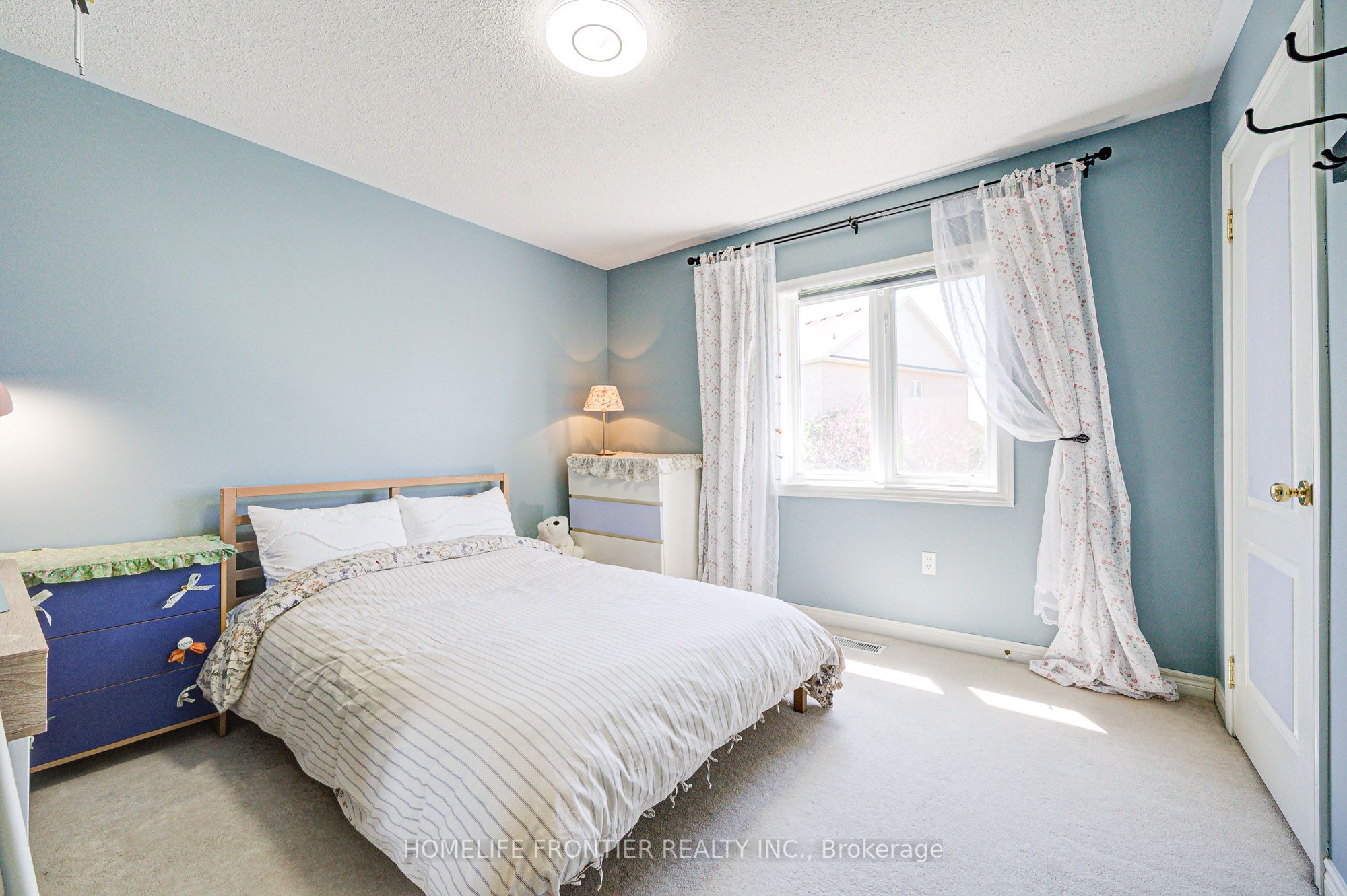 190 Forestwood Street Property Photo 34