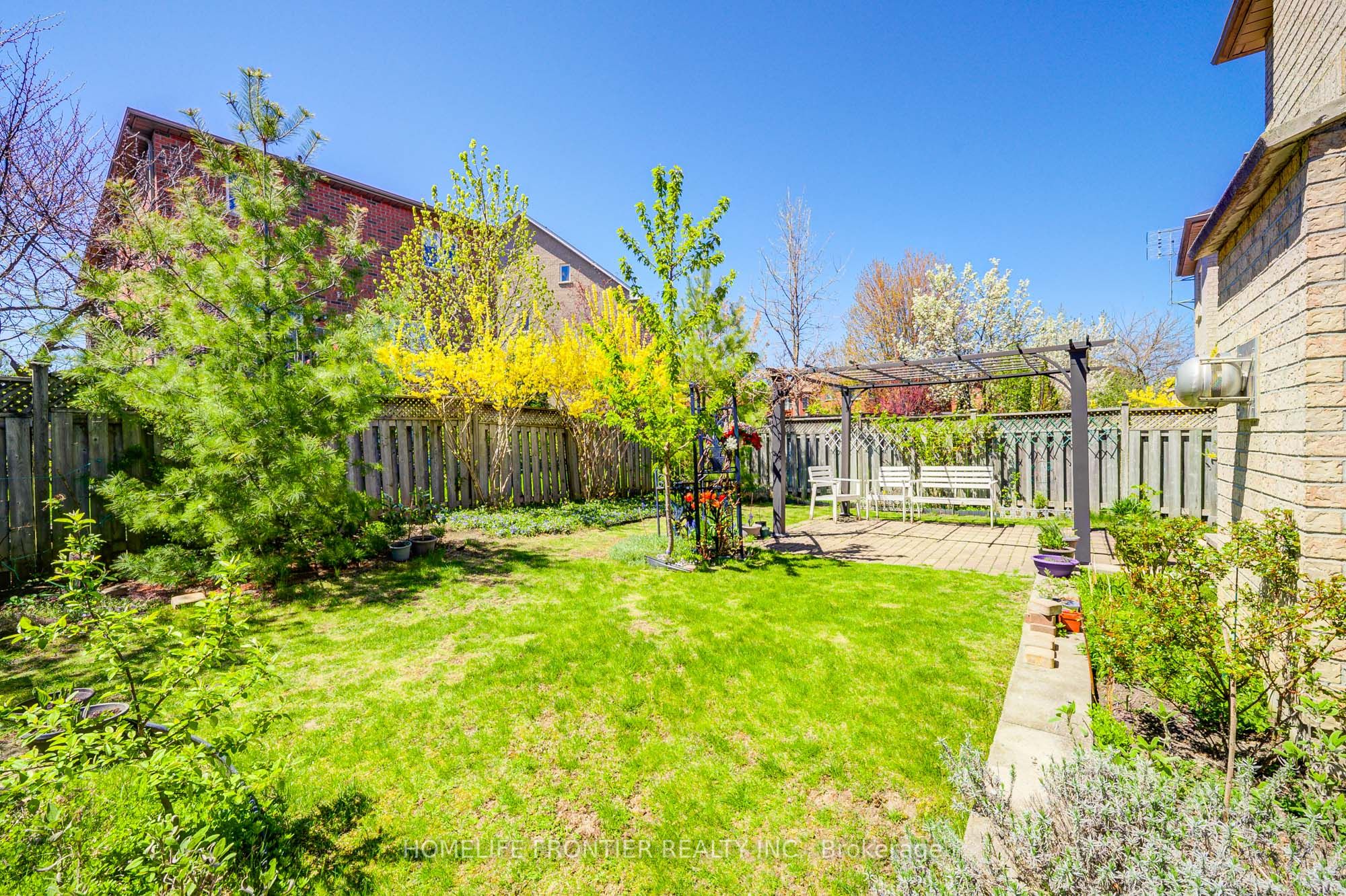 190 Forestwood Street Property Photo 39