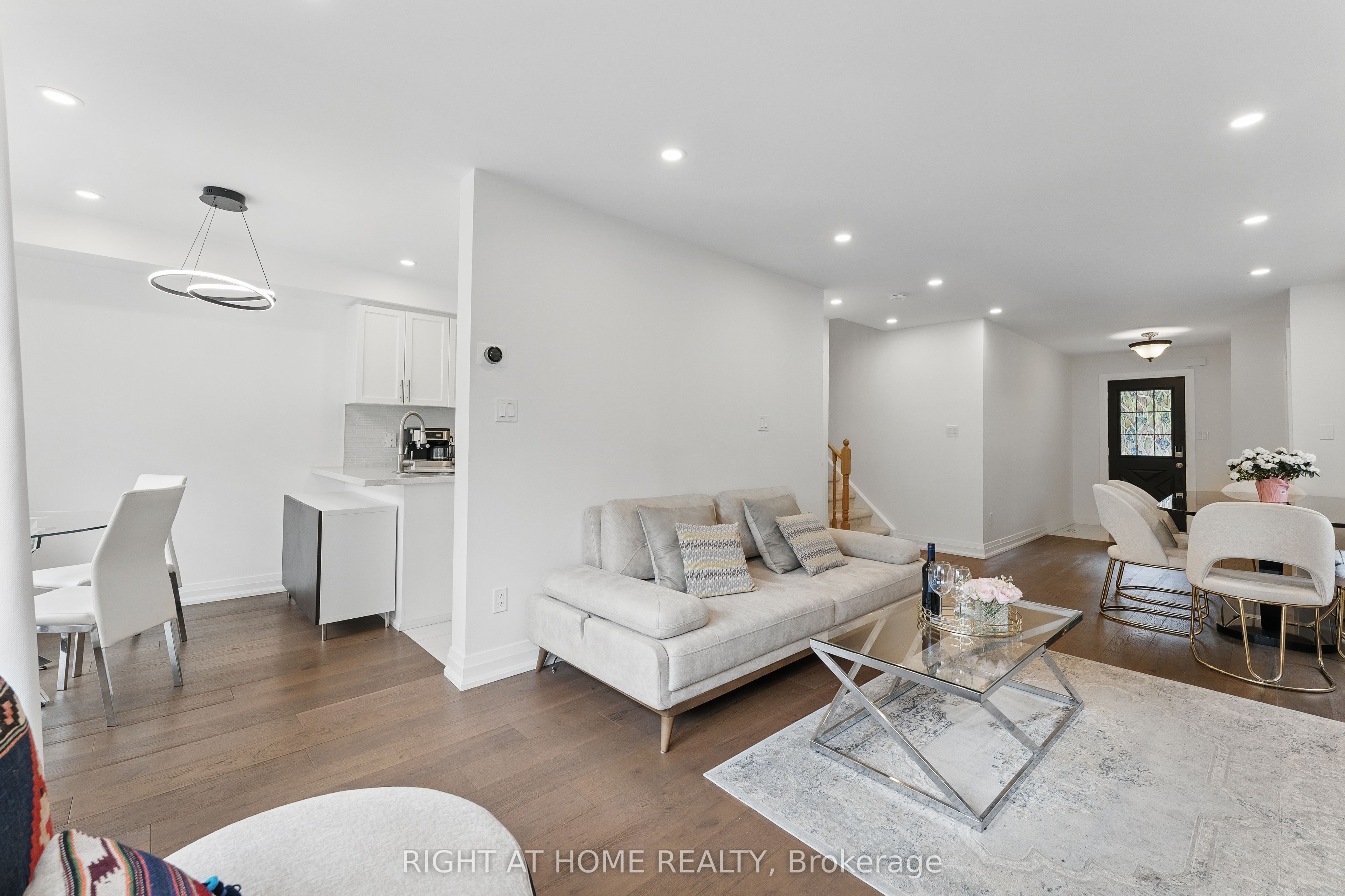 149 Coleridge Drive Property Photo 13