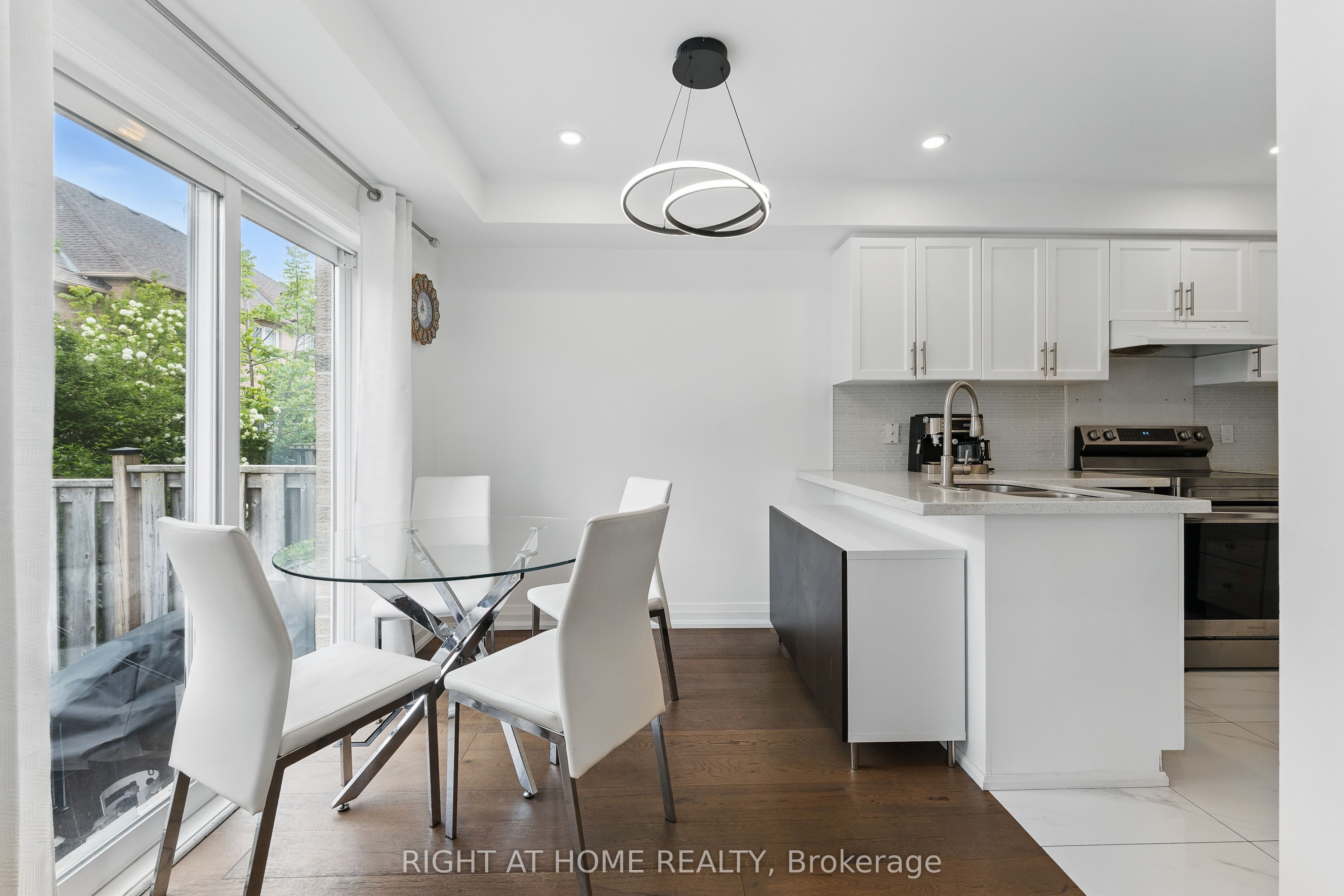 149 Coleridge Drive Property Photo 14
