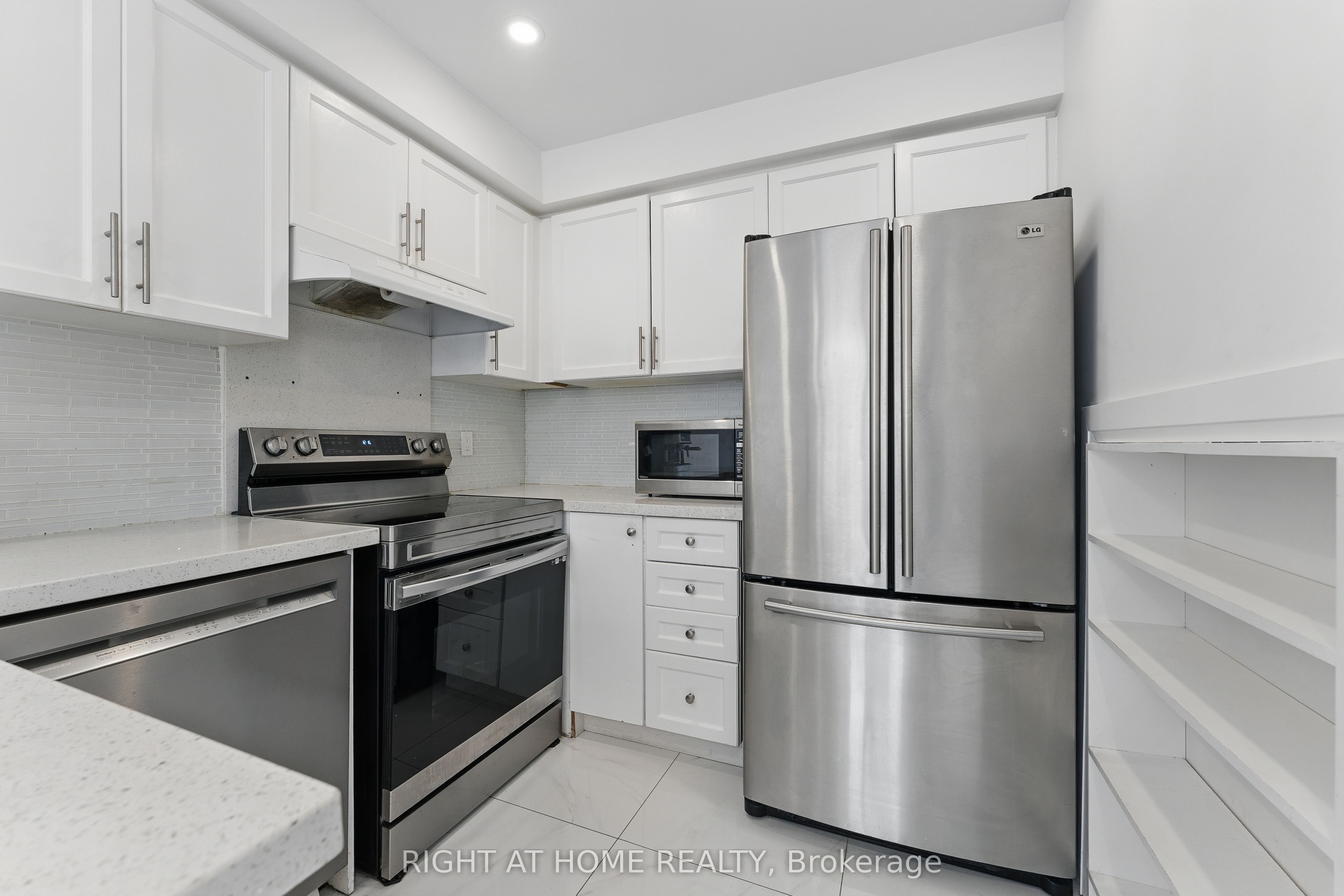 149 Coleridge Drive Property Photo 18