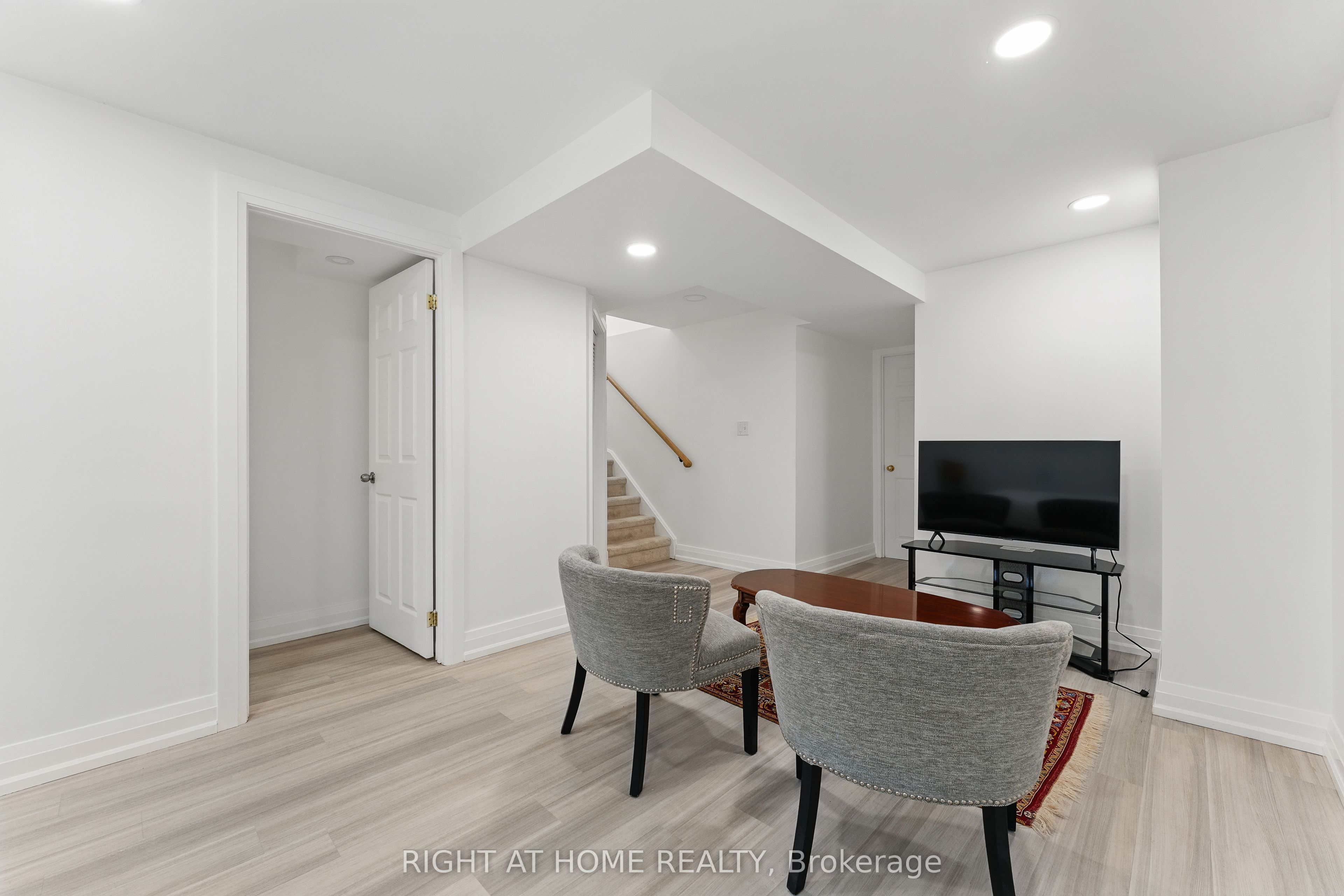 149 Coleridge Drive Property Photo 35