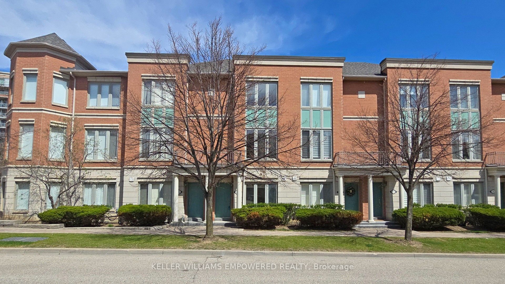 68 Suncrest Boulevard TH 3 Property Photo 1