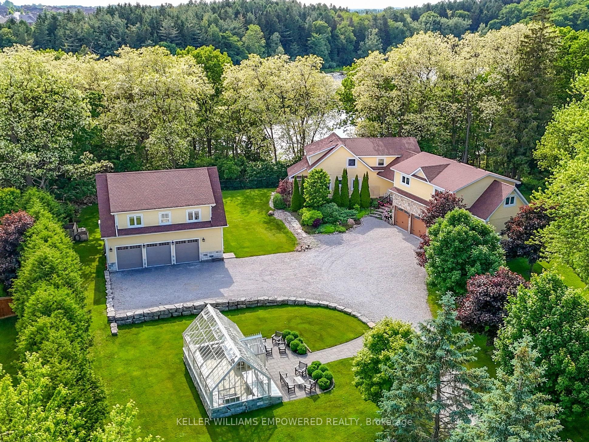 6 and 8 Macleod Estate Court Property Photo 1