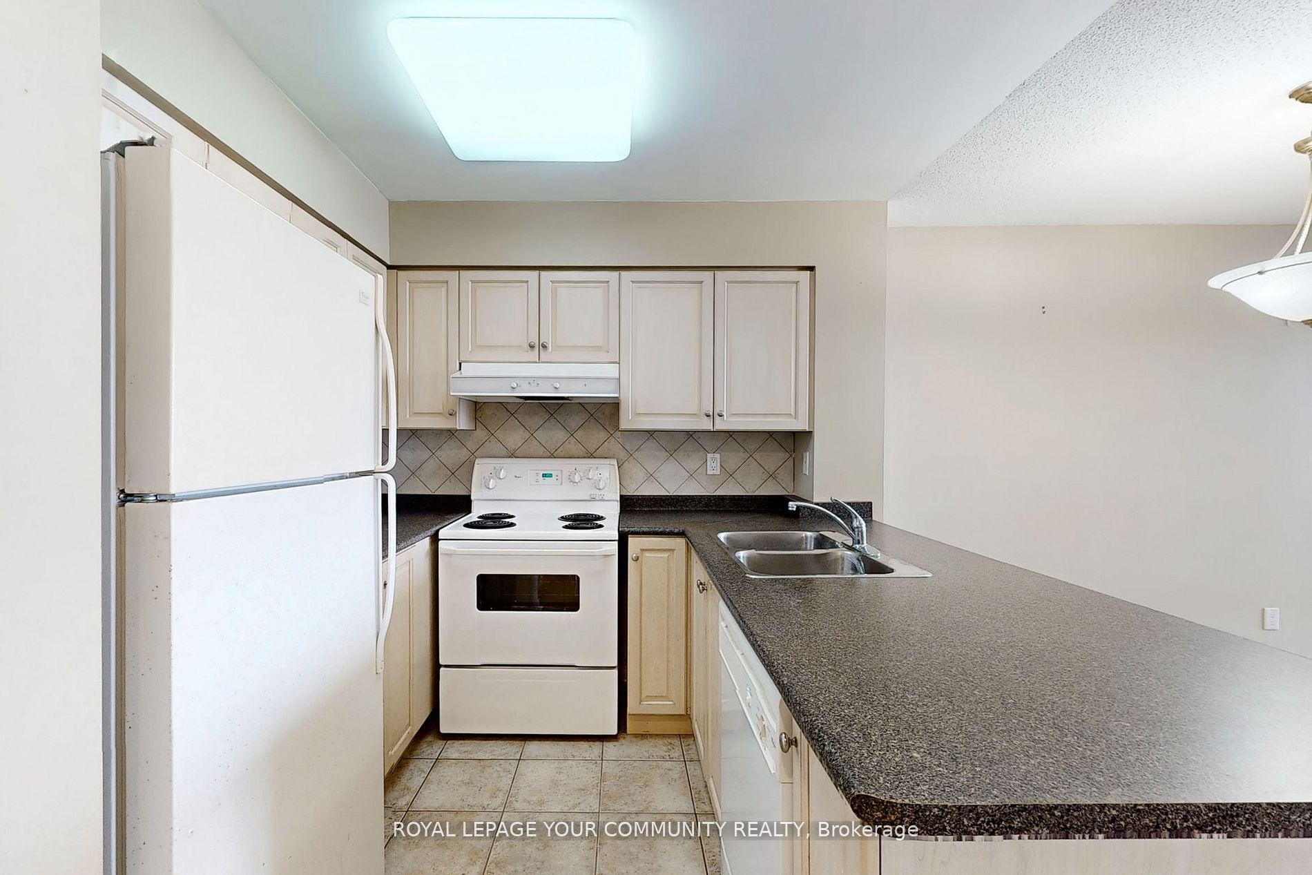 9 Northern Heights Drive 1003 Property Photo 13