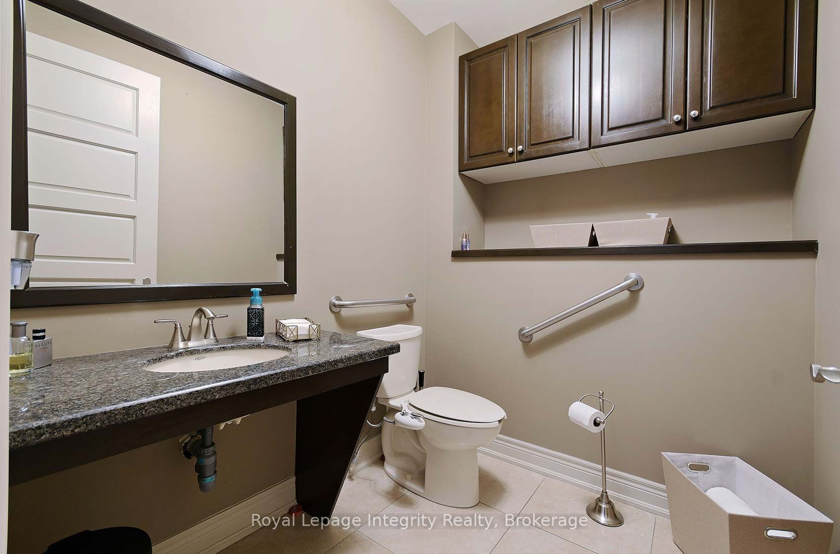 #7 - 16945 Leslie Street Property Photo 14