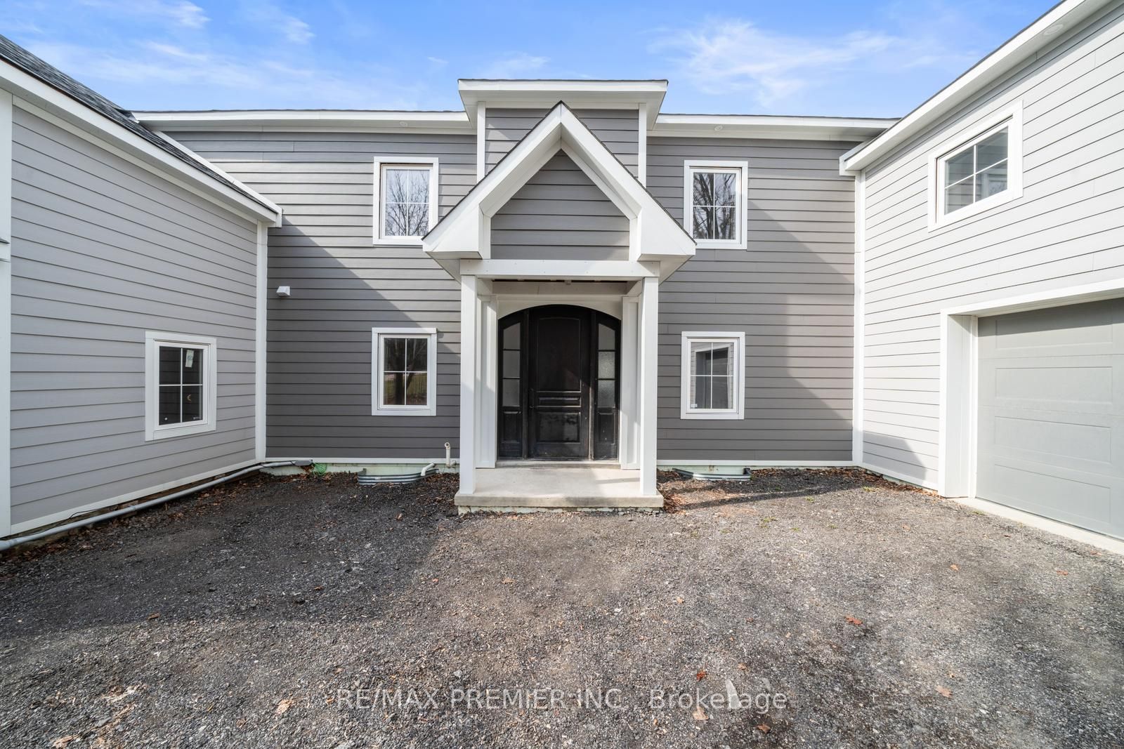 14635 Woodbine Avenue Property Photo 4