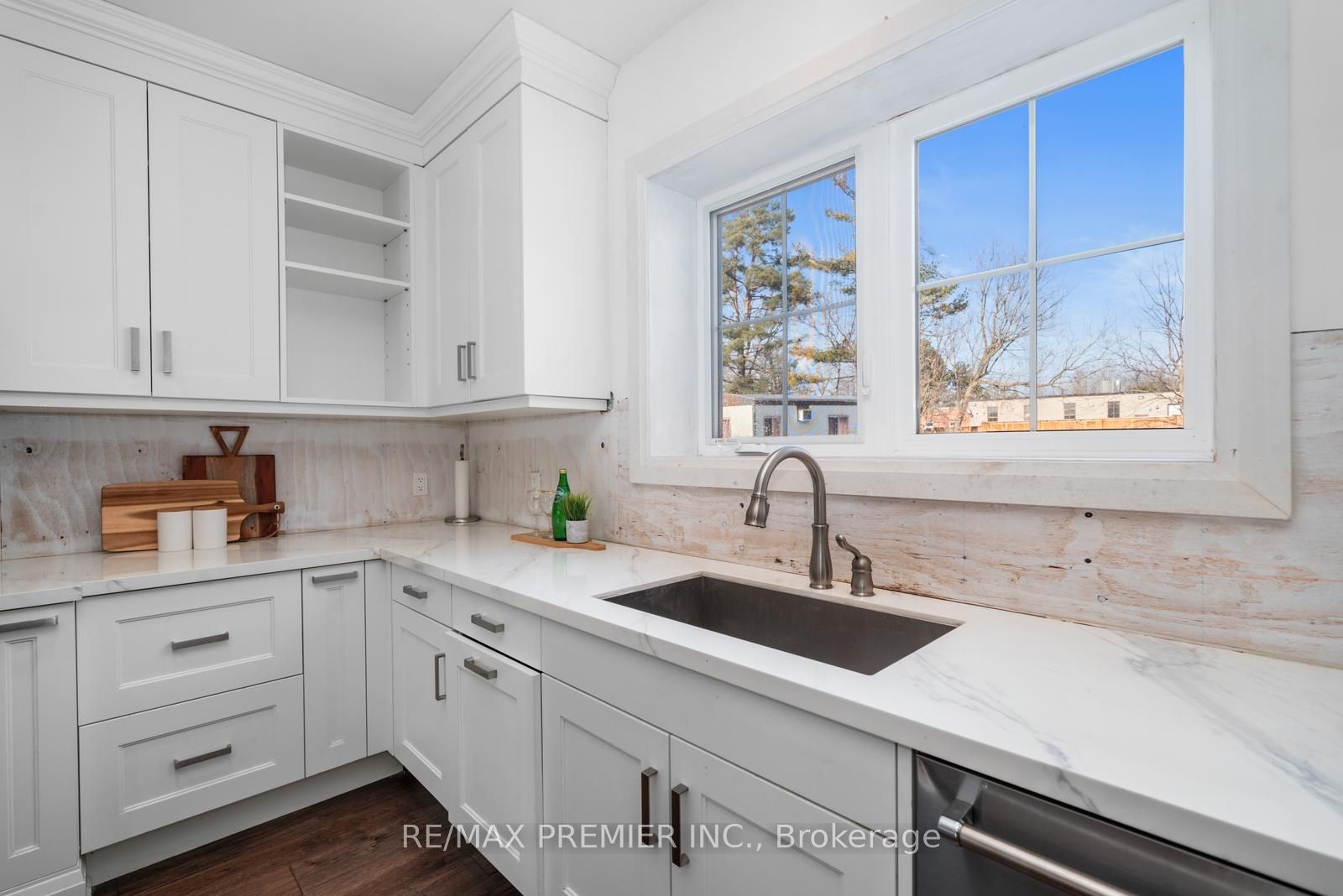 14635 Woodbine Avenue Property Photo 15