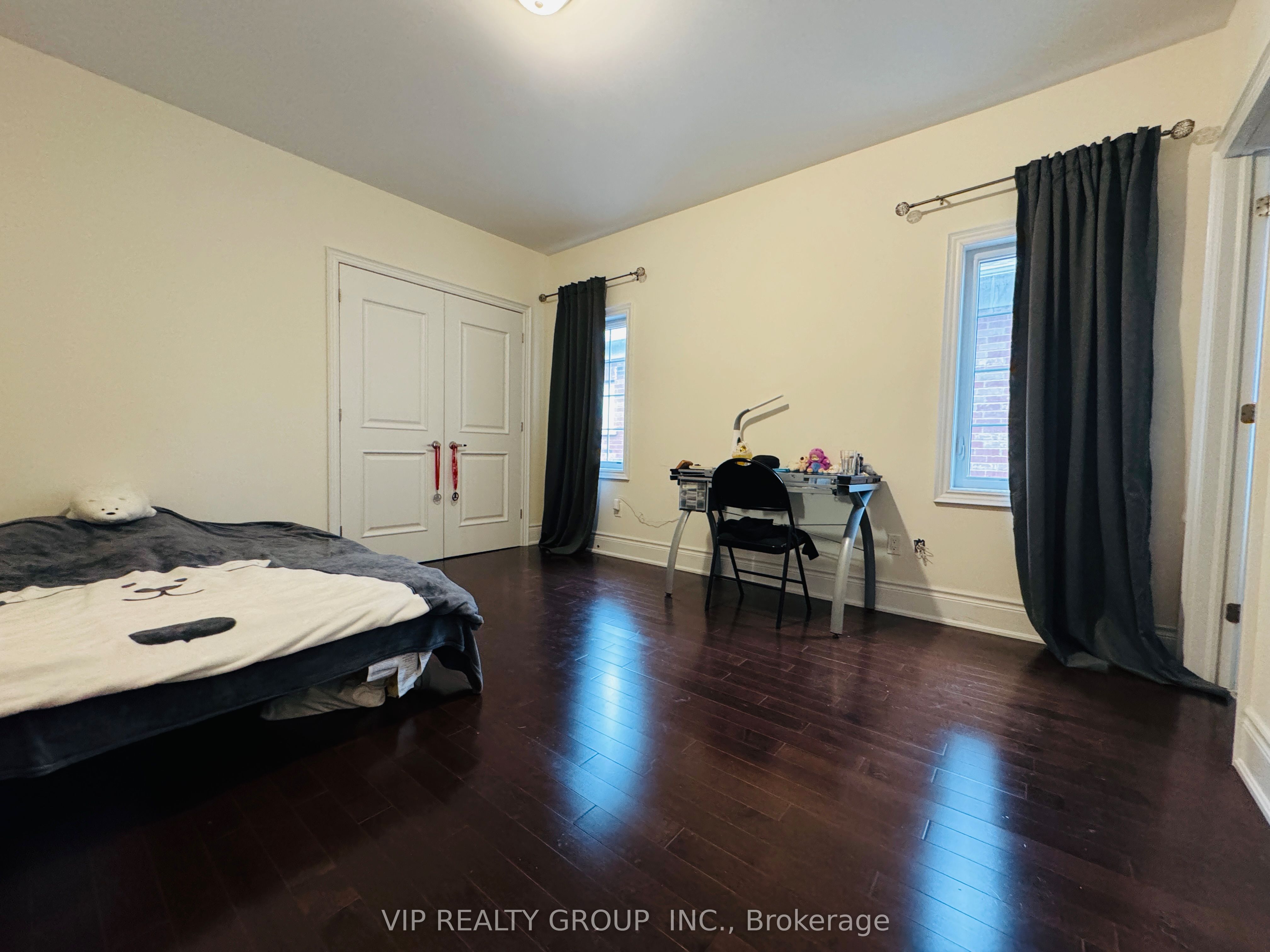 55 Yates Avenue Property Photo 9