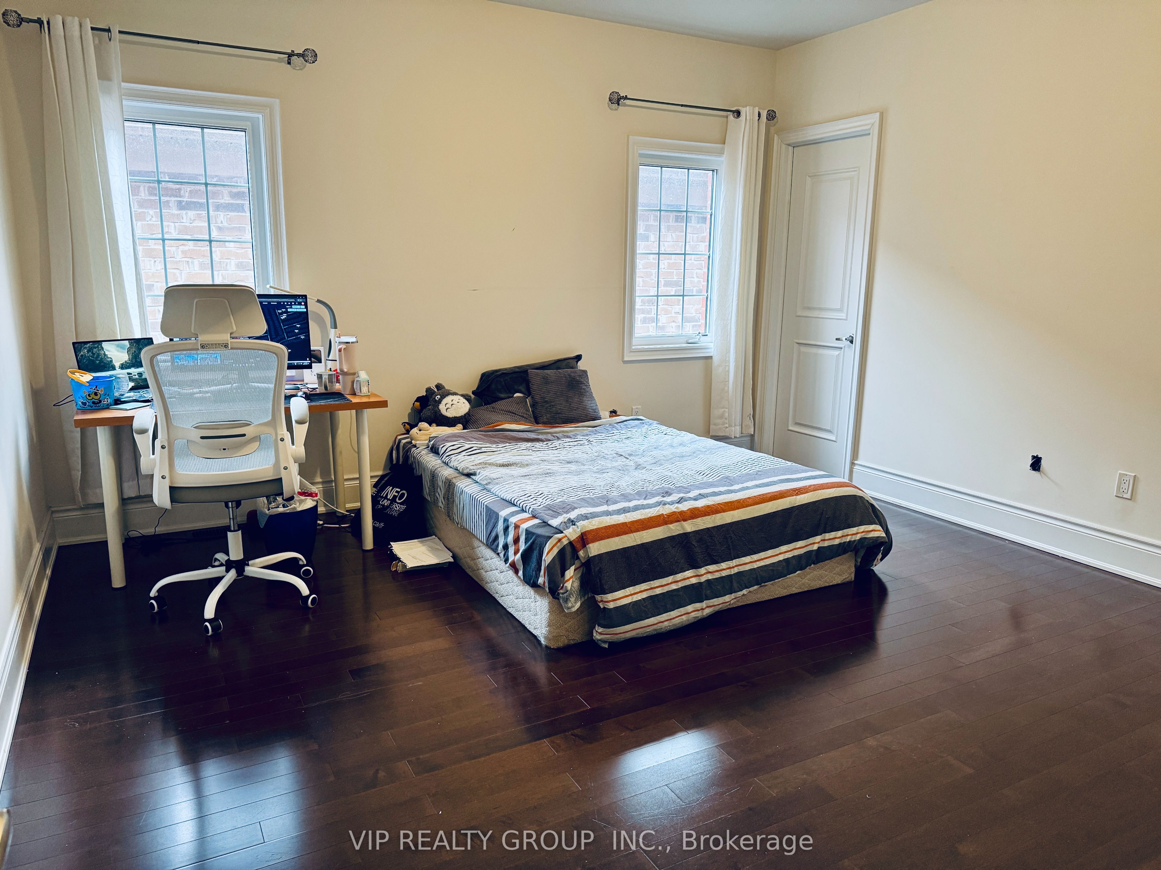 55 Yates Avenue Property Photo 11