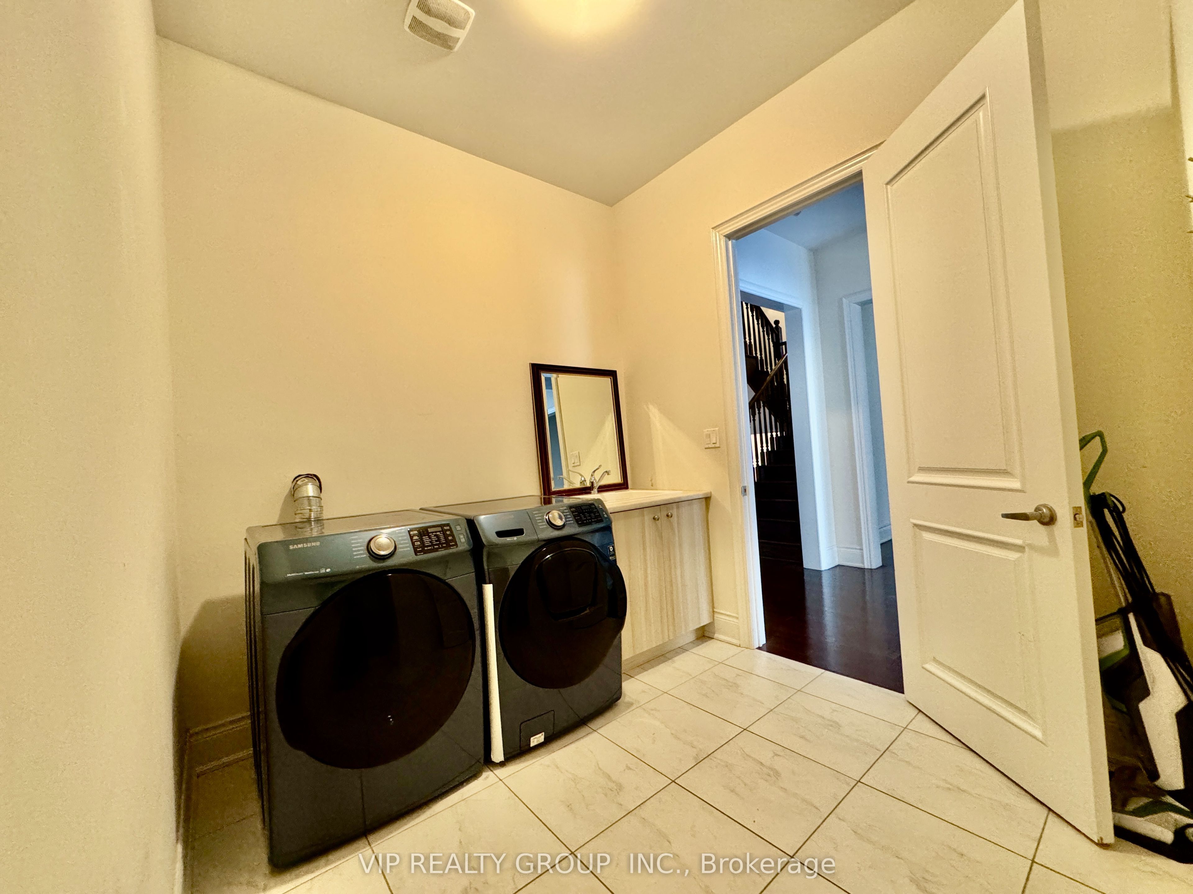 55 Yates Avenue Property Photo 16