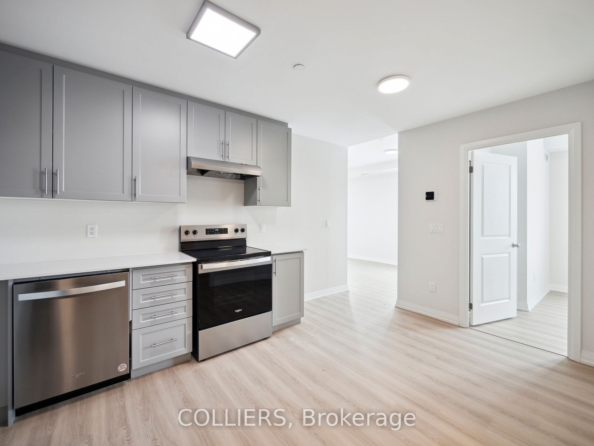 13042 Yonge St Property Photo 14