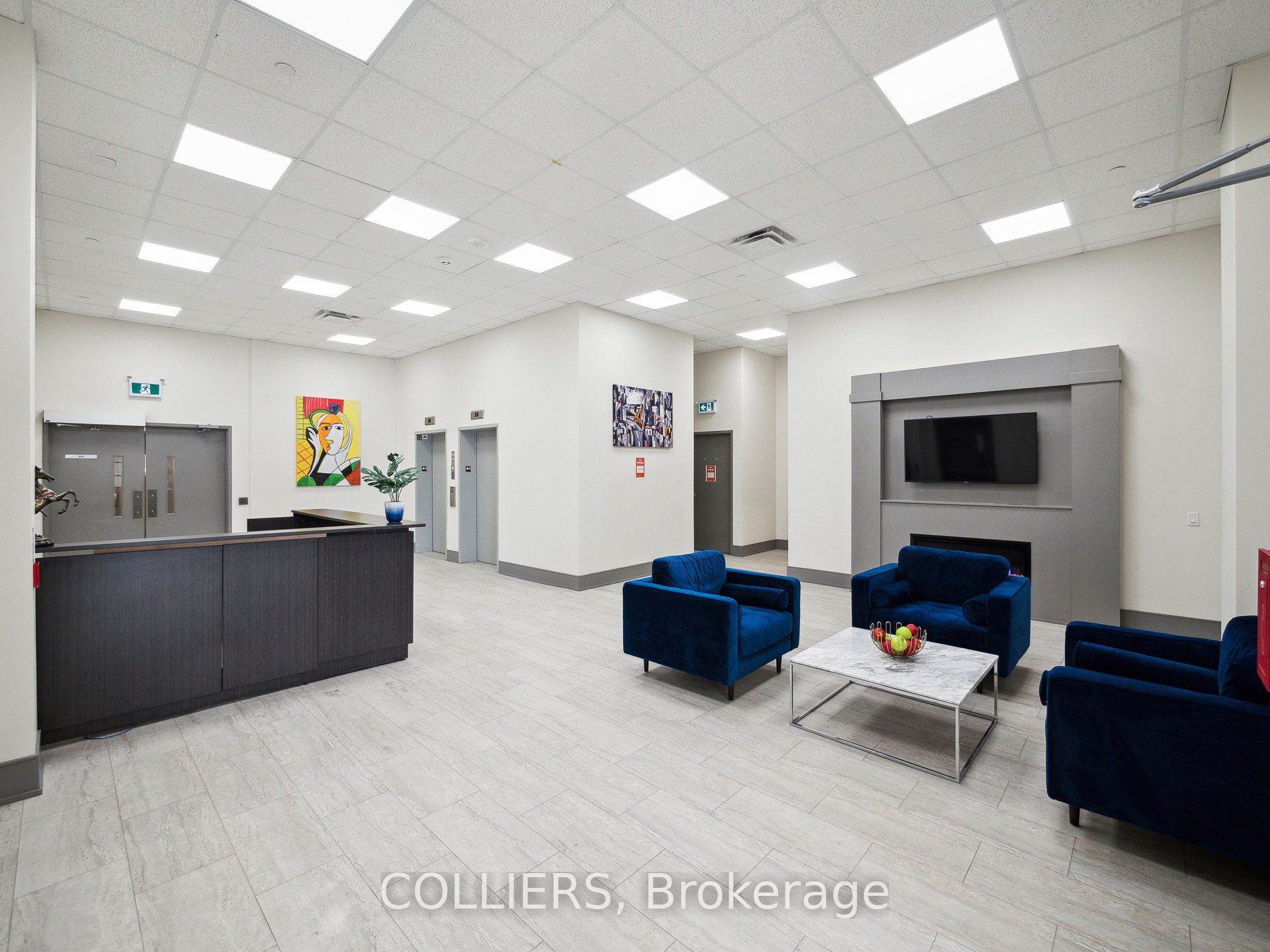 13042 Yonge St Property Photo 20