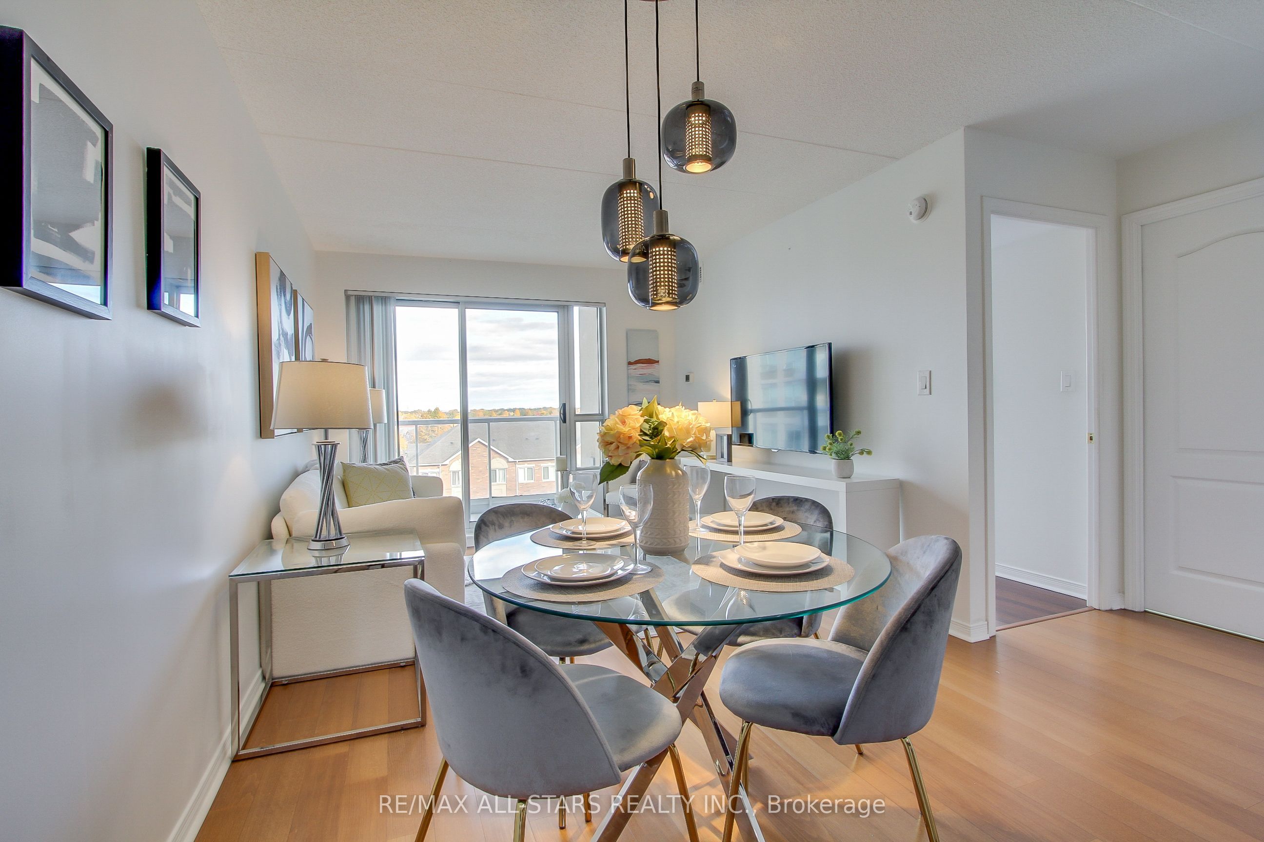 4600 Steeles Avenue E 610 Property Photo 1