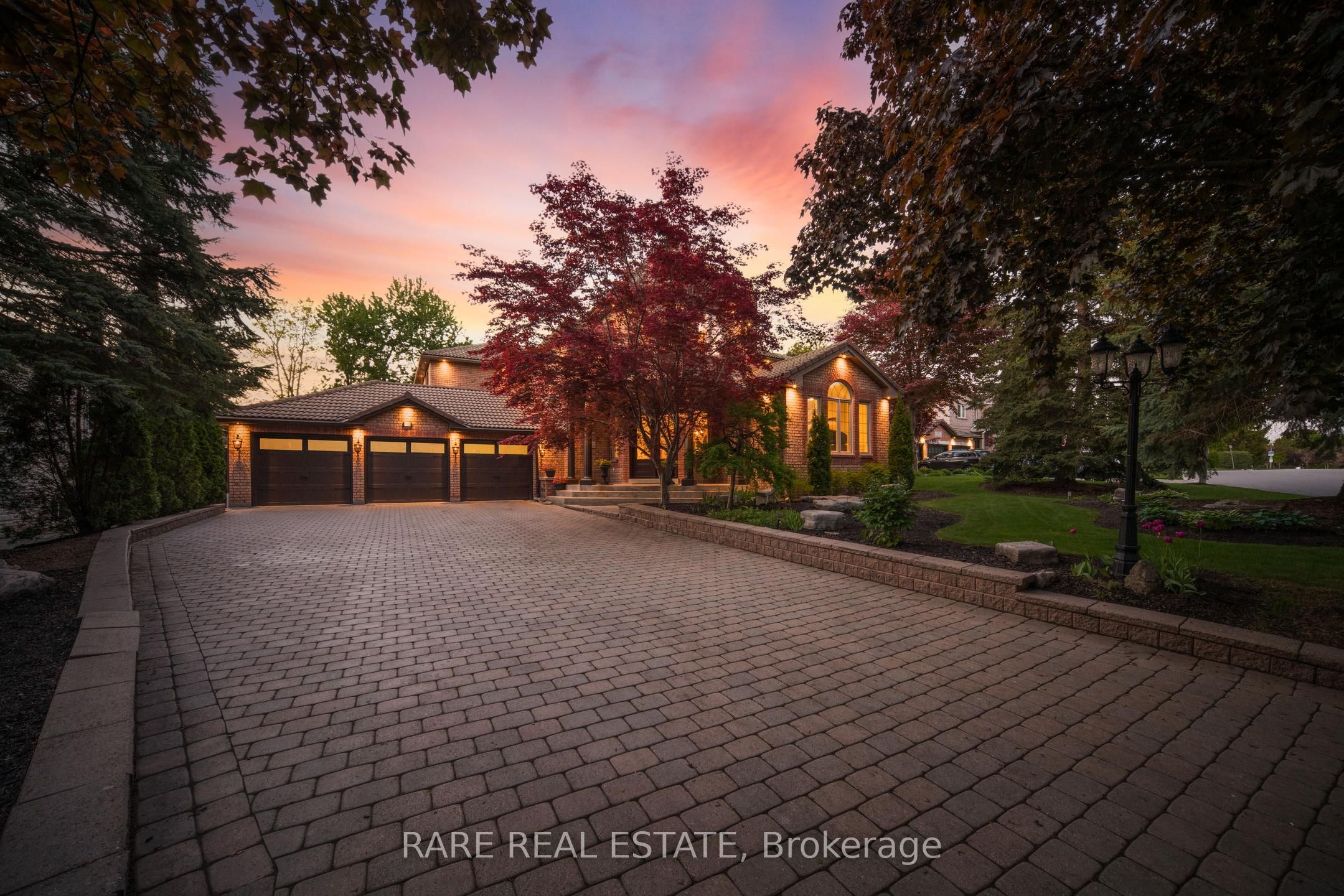 30 Delia Place W Property Photo 1