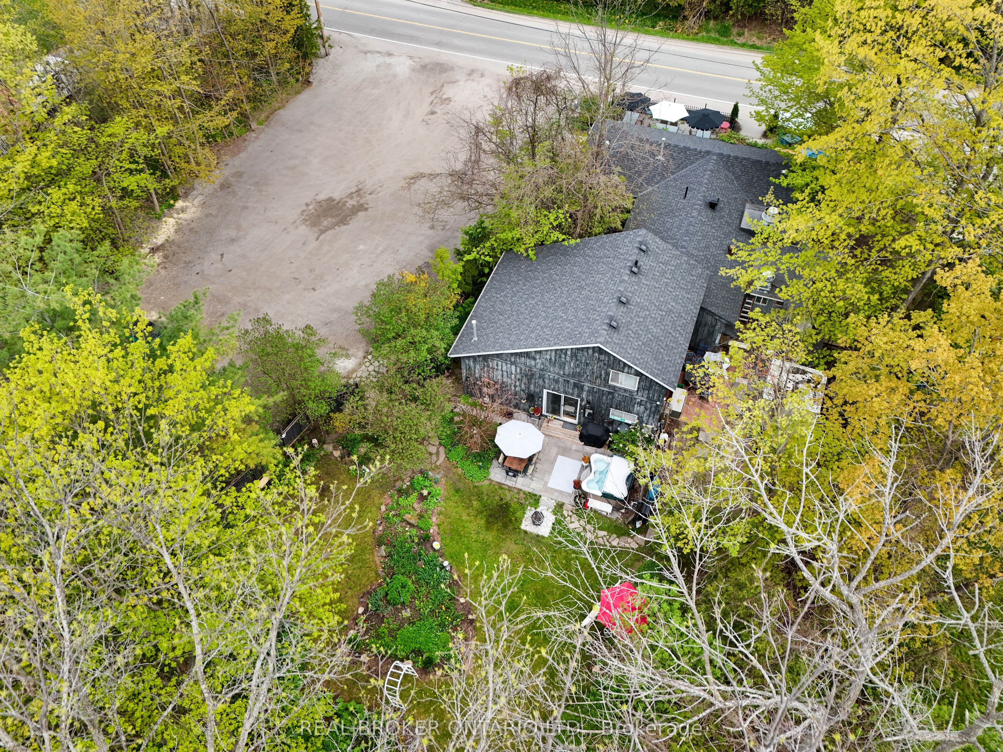 73 Big Bay Point Road Property Photo 13