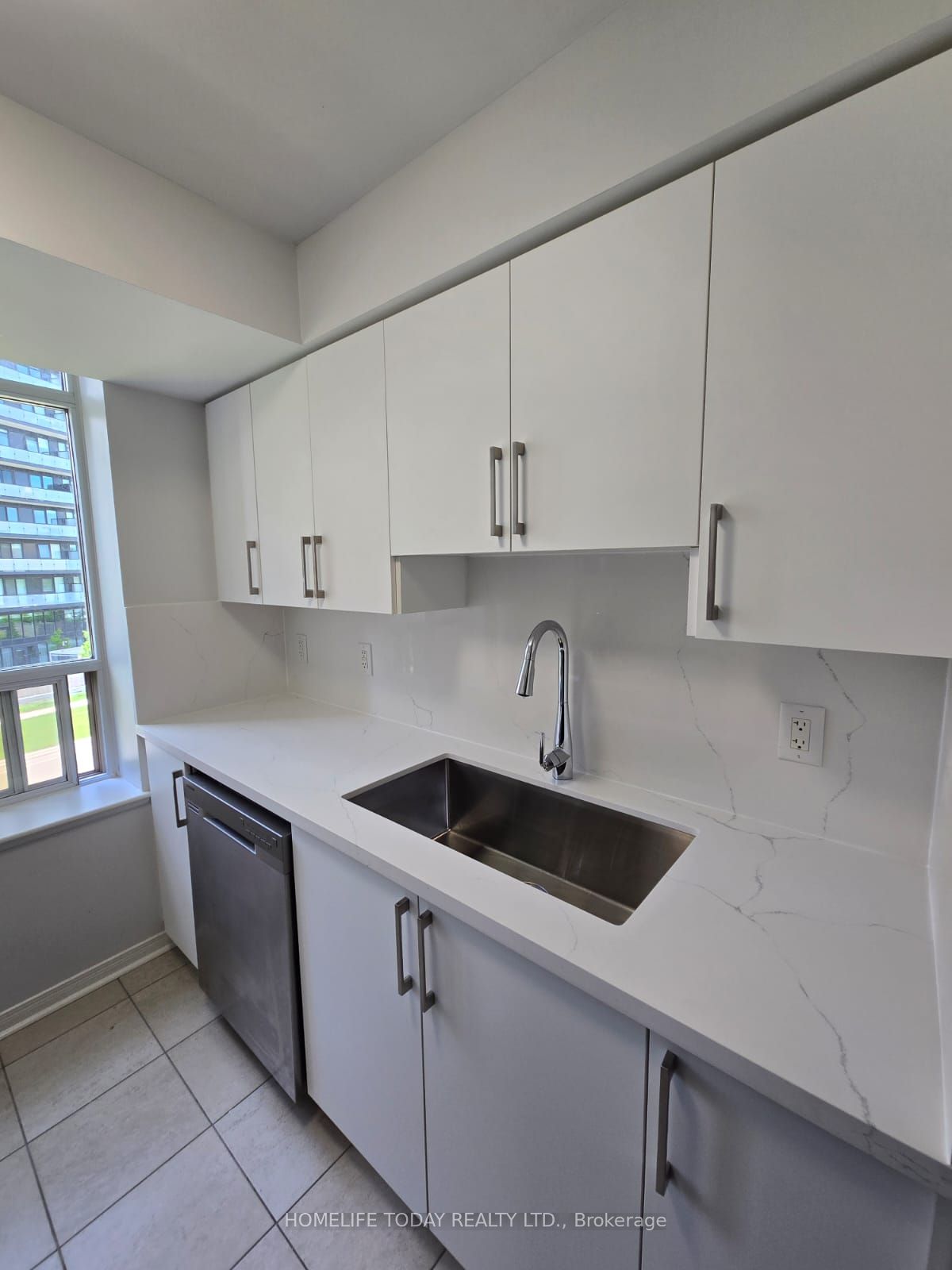 73 King William Crescent 510 Property Photo 11