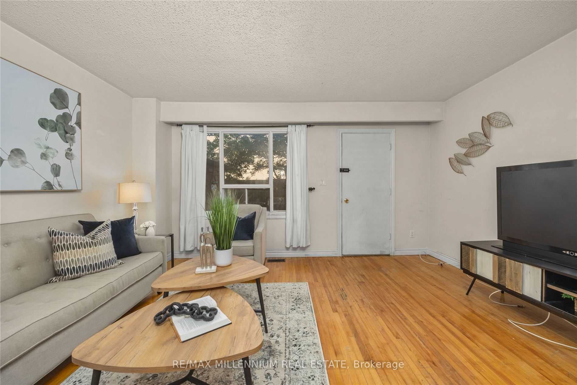 ##17 - 17 The Carriage Way Property Photo 14