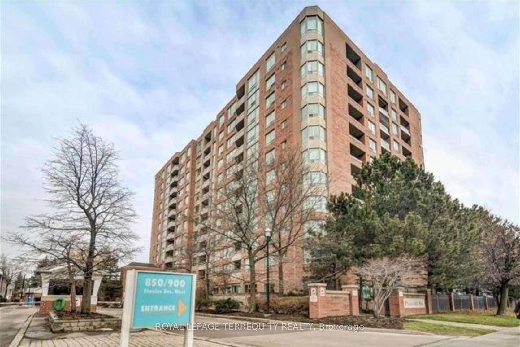 850 Steeles Ave W Property Photo 1