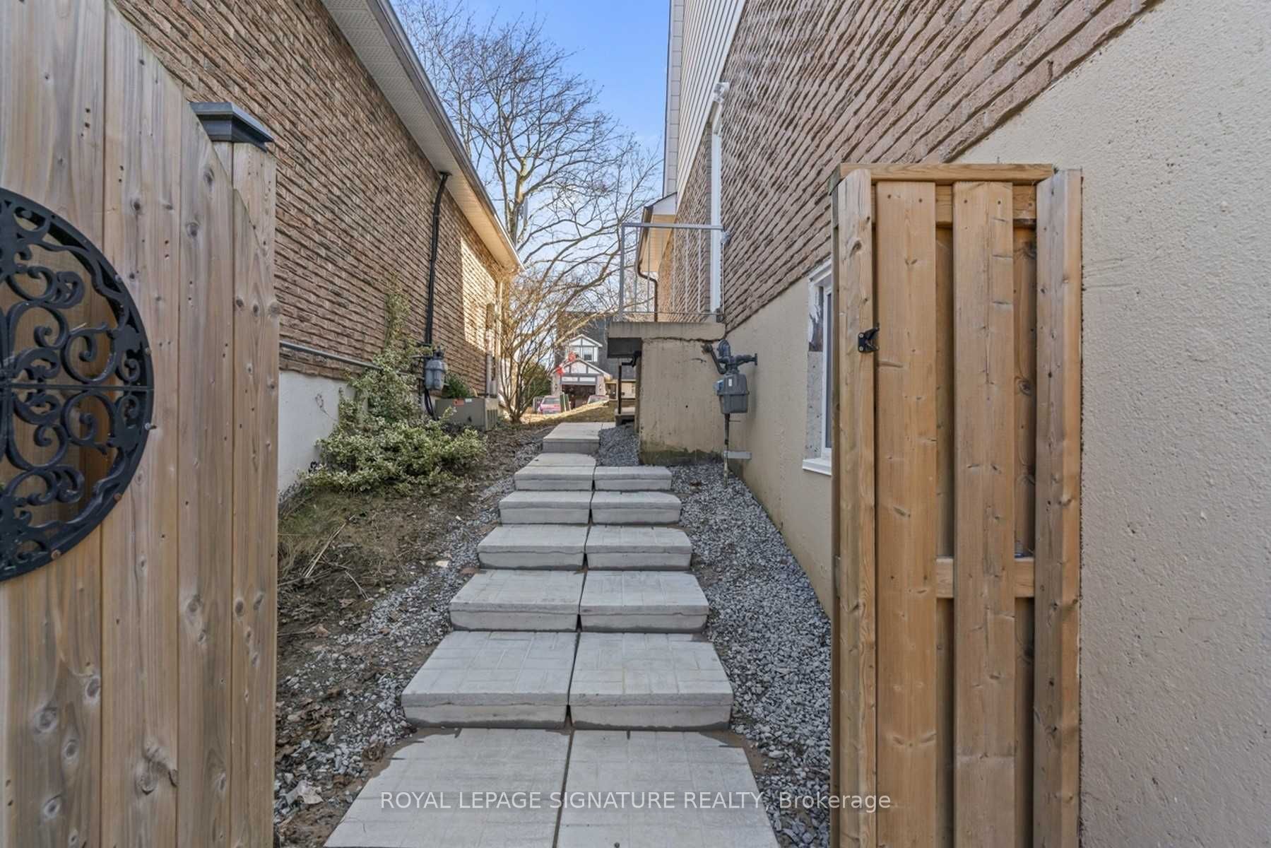 ##lower - 185 Lloyd Avenue Property Photo 13