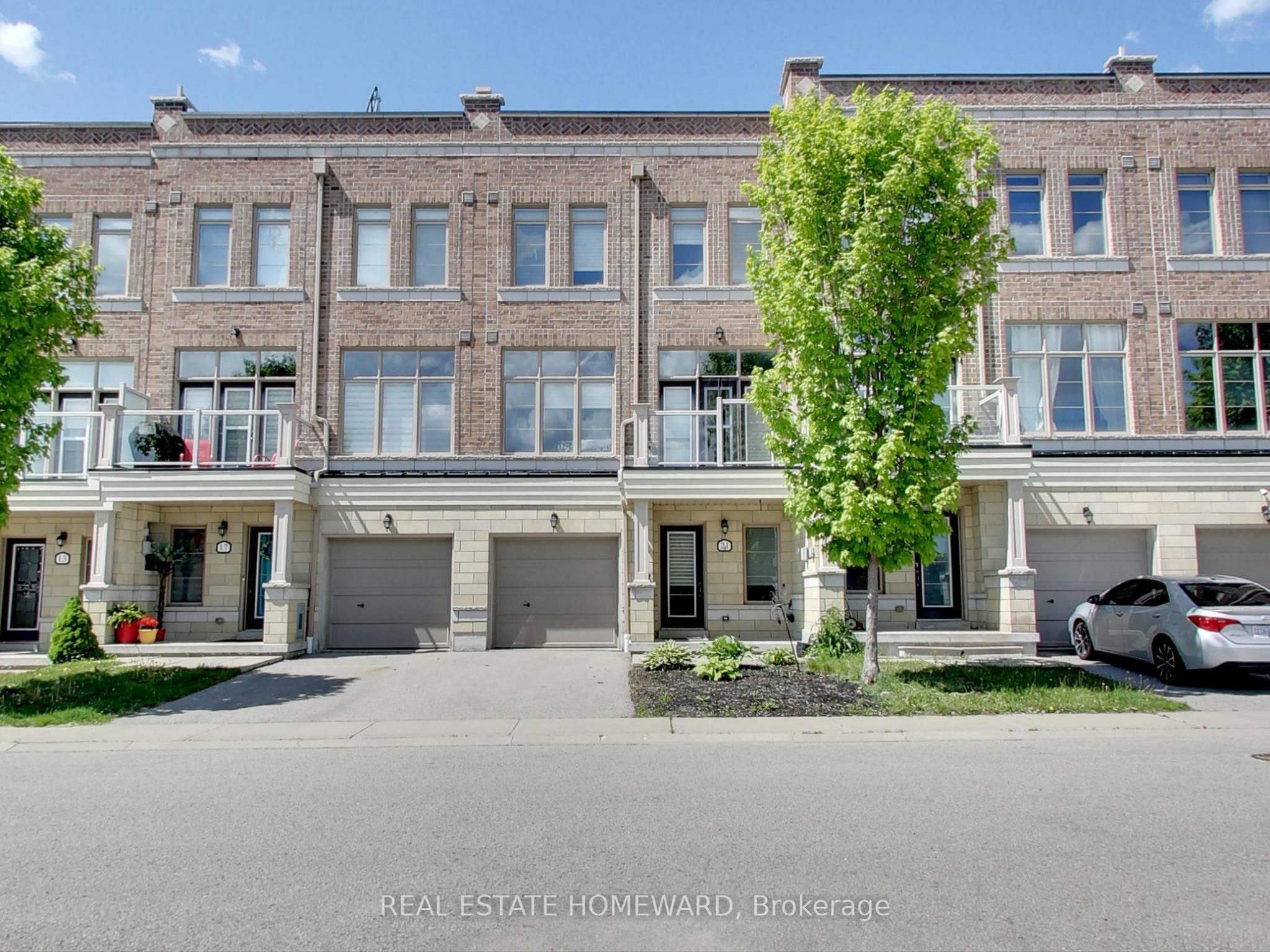 21 Cornerbank Crescent Property Photo 1