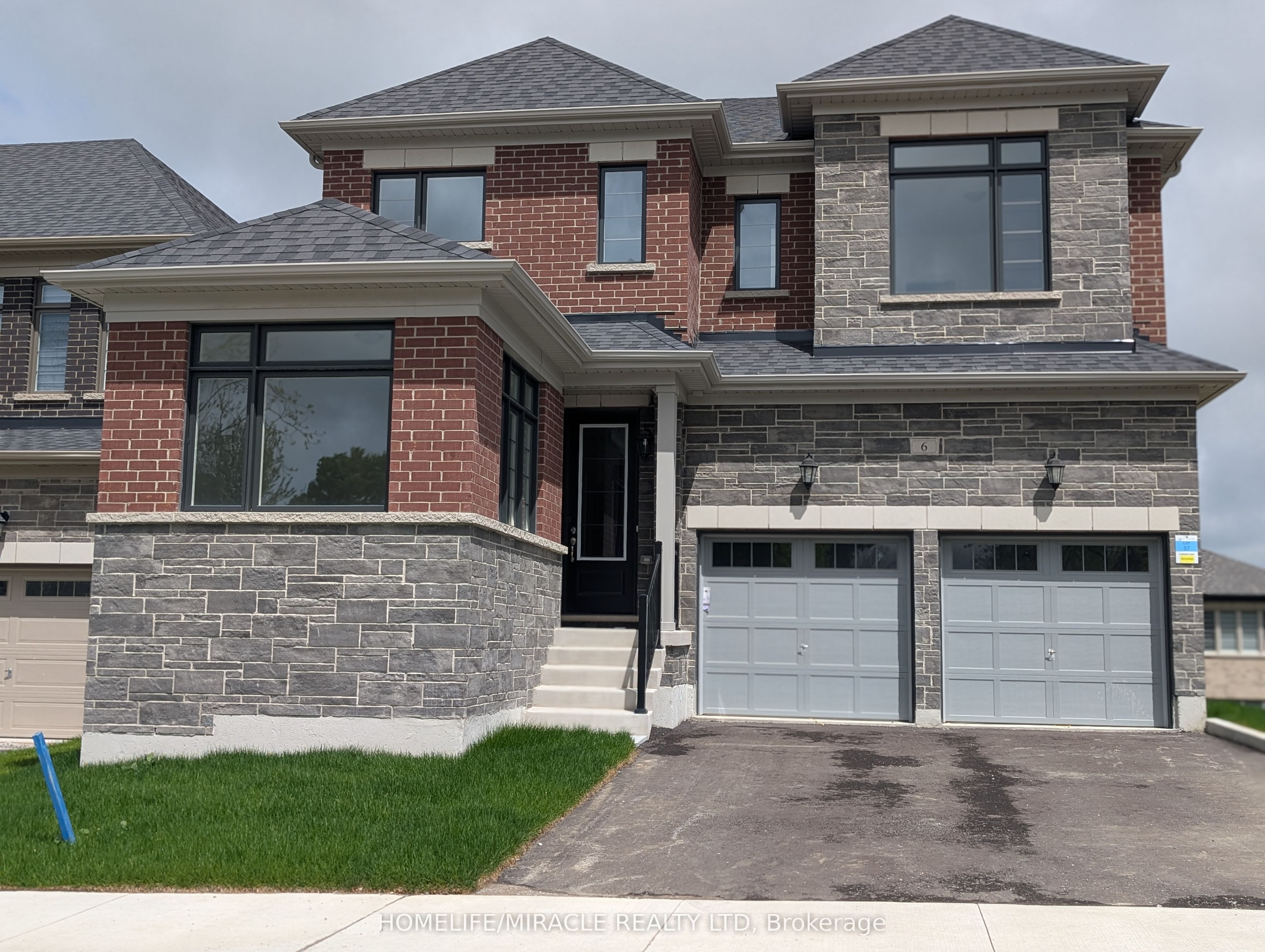 6 Wraggs Rd Property Photo 1