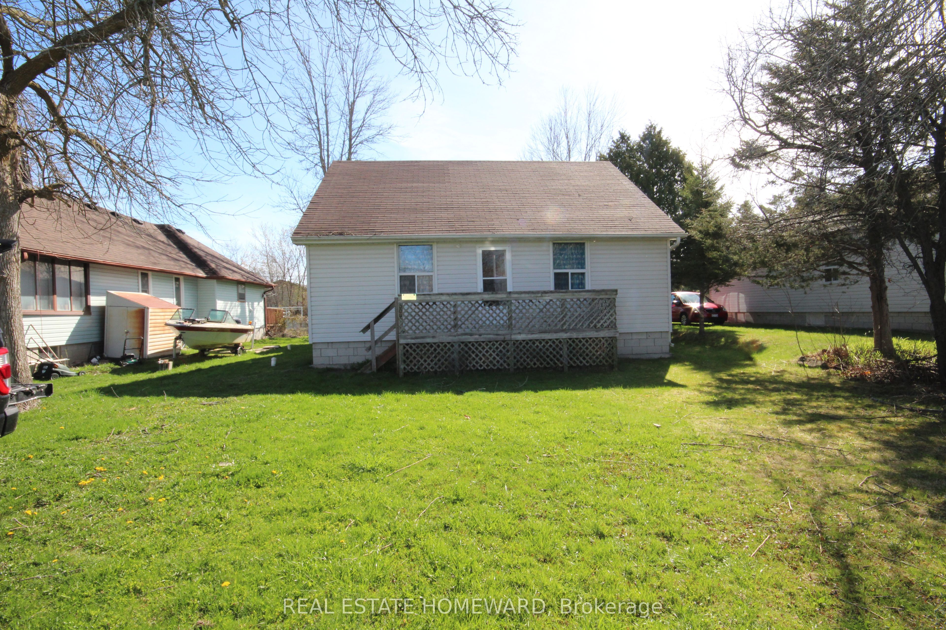 27125 Woodbine Avenue Property Photo 1